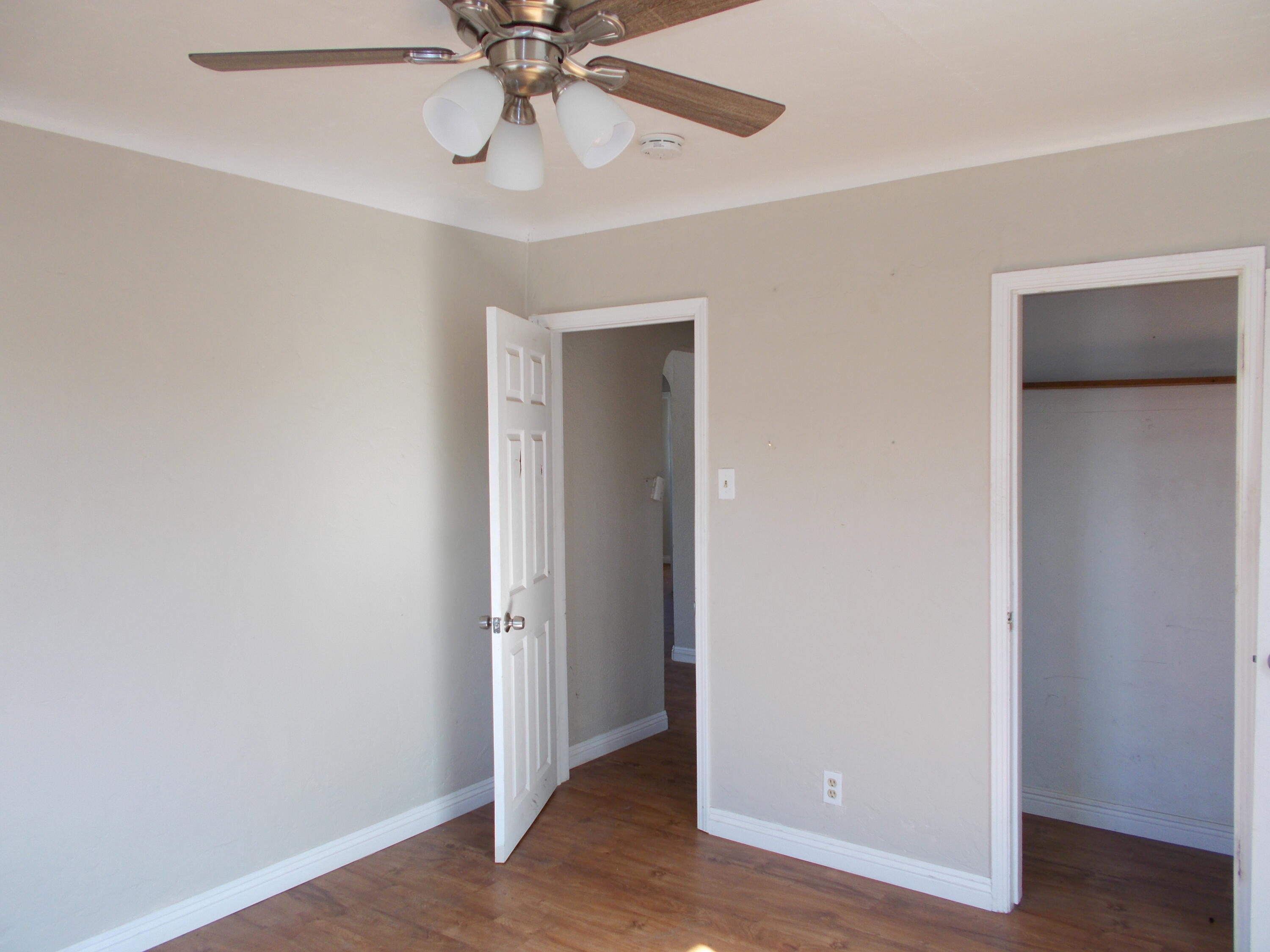 210 E Bush St, Lemoore, CA 93245