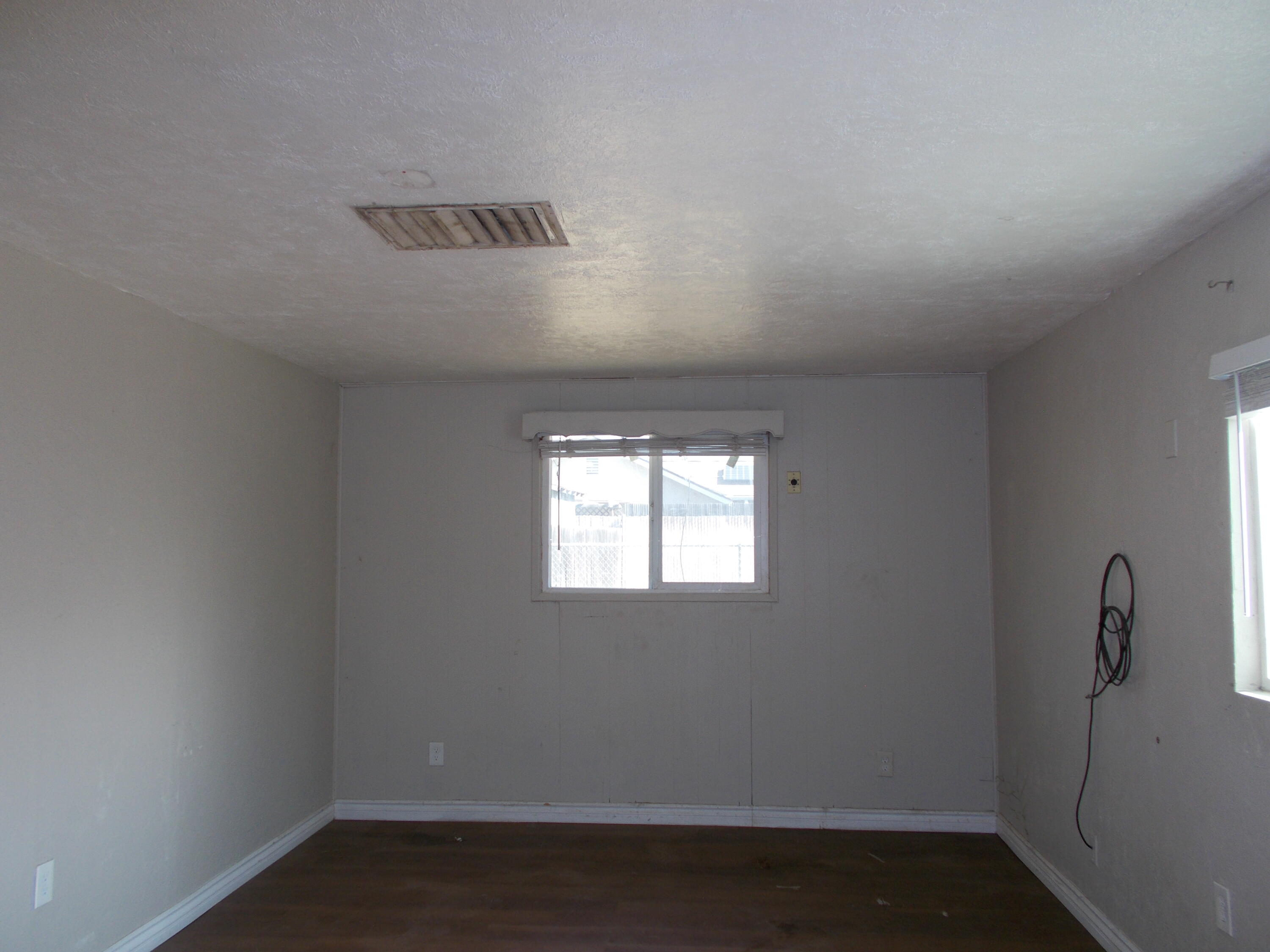 210 E Bush St, Lemoore, CA 93245