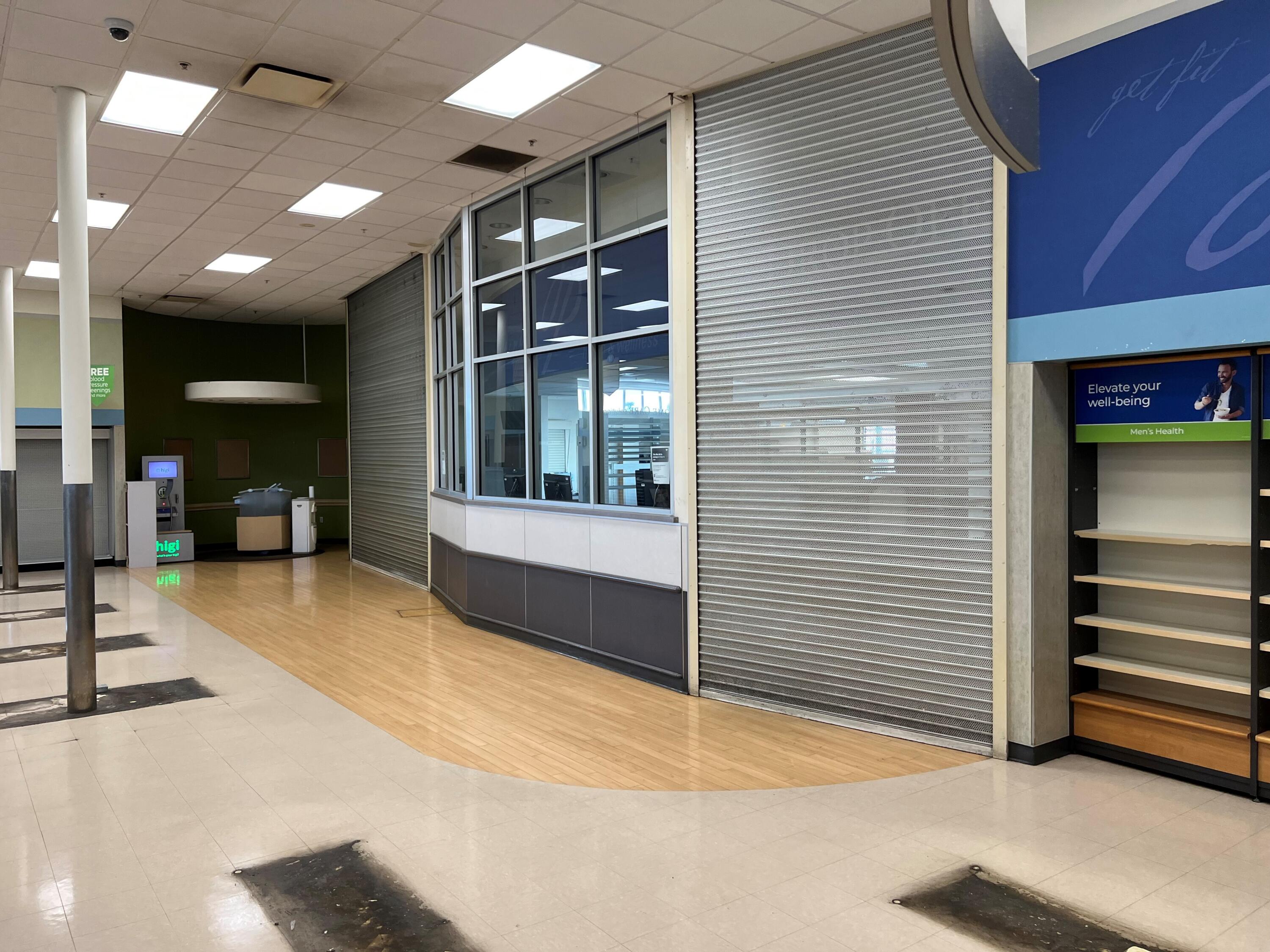 1645 E Tulare Ave, Tulare, CA 93274