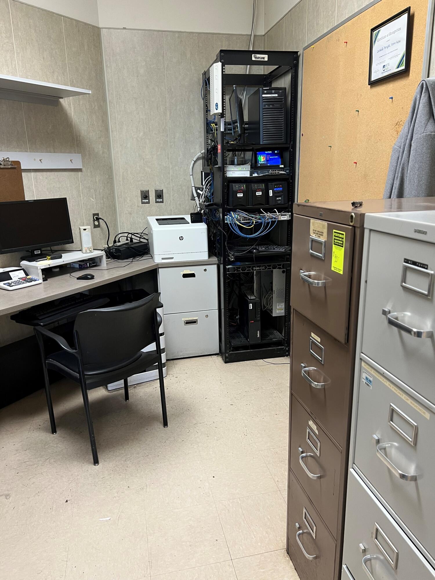 1645 E Tulare Ave, Tulare, CA 93274