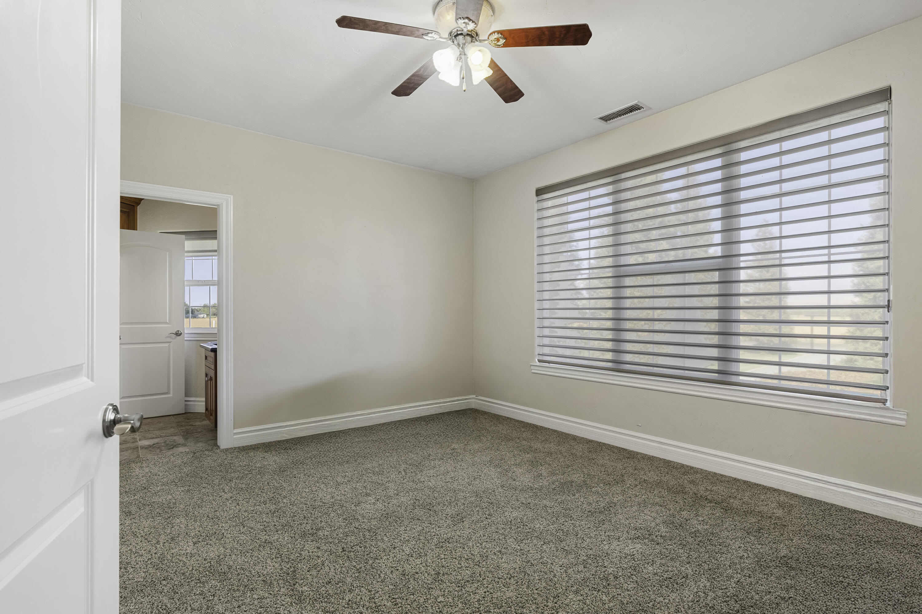 22431 Rd 180, Lindsay, CA 93247