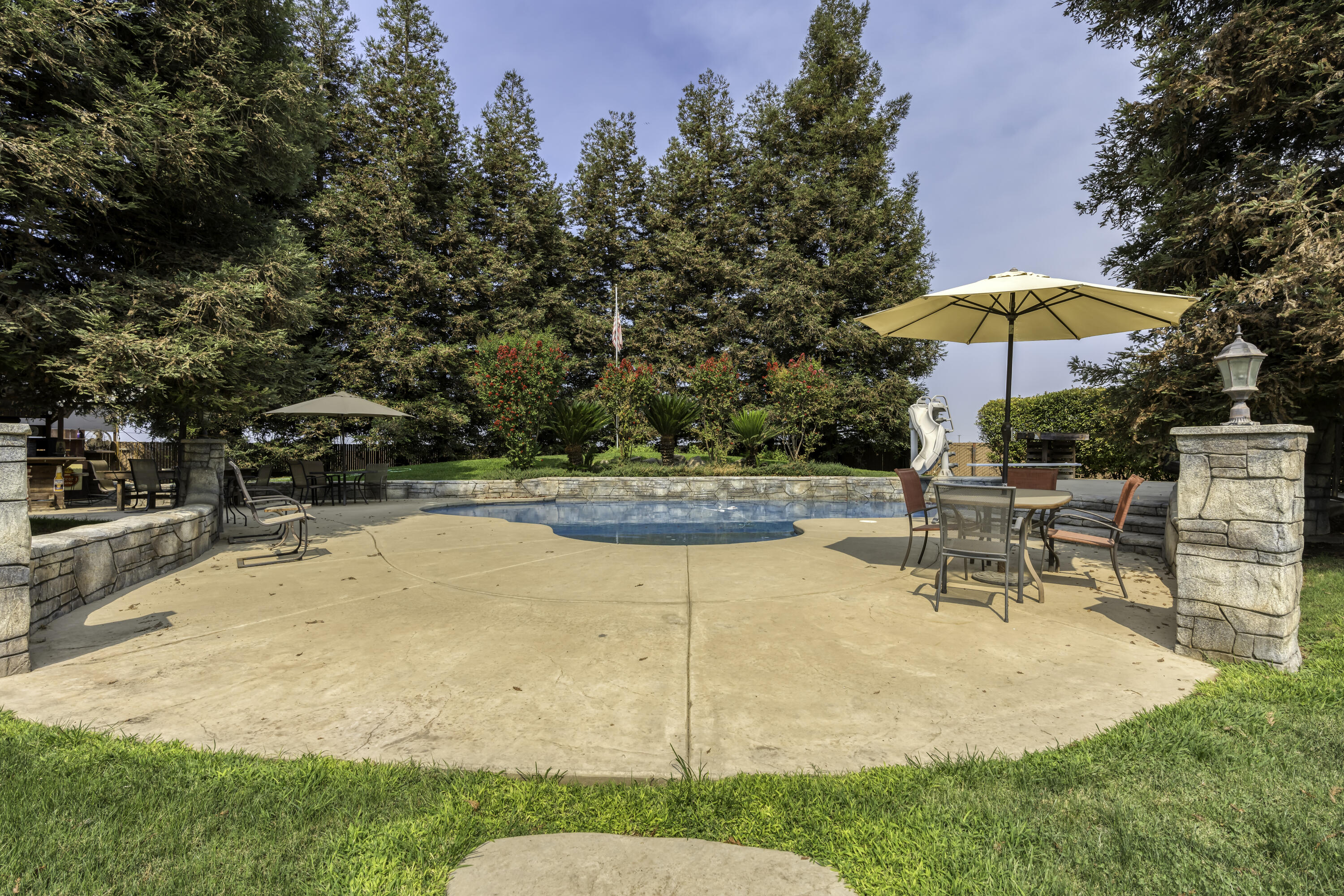 22431 Rd 180, Lindsay, CA 93247