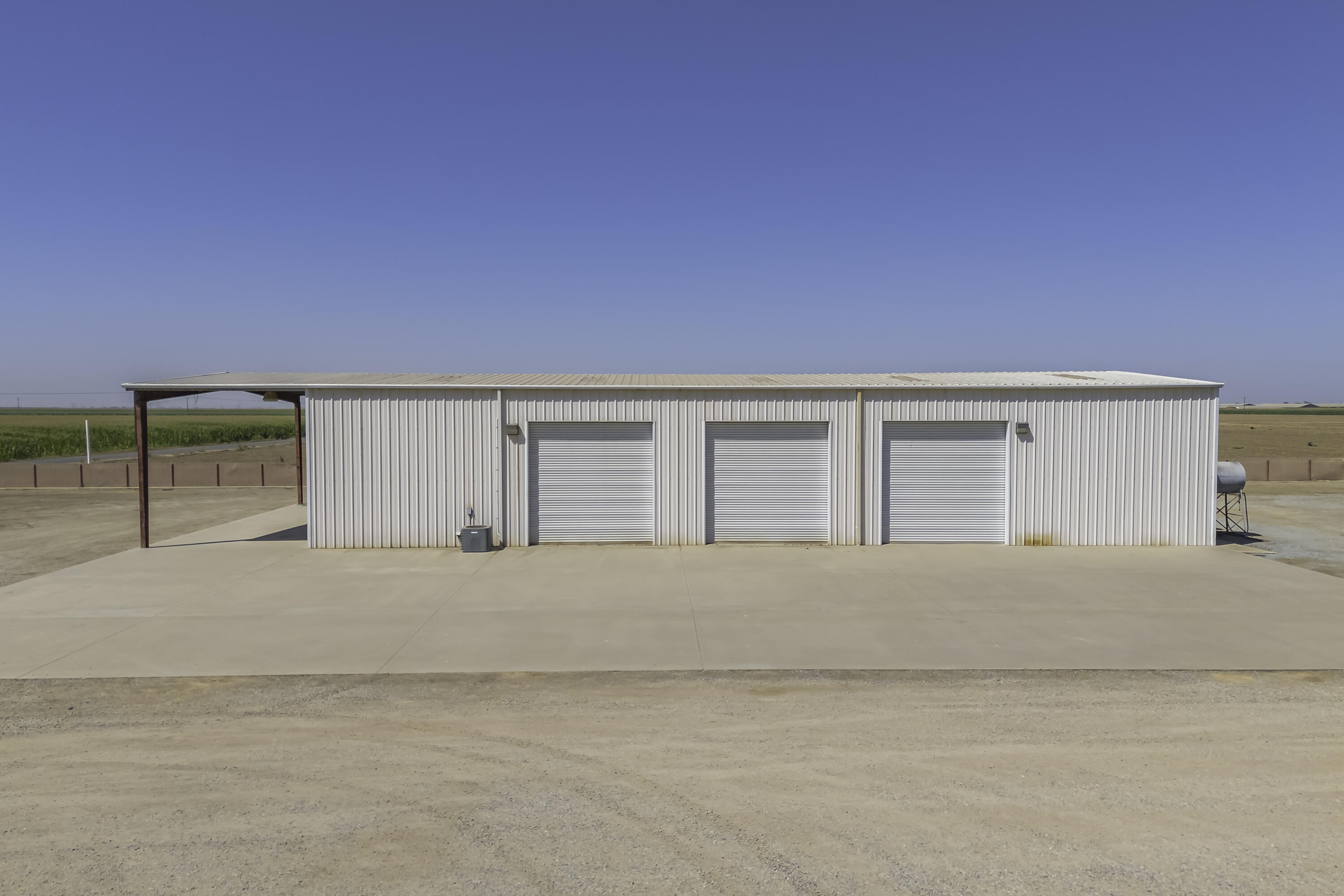 22431 Rd 180, Lindsay, CA 93247