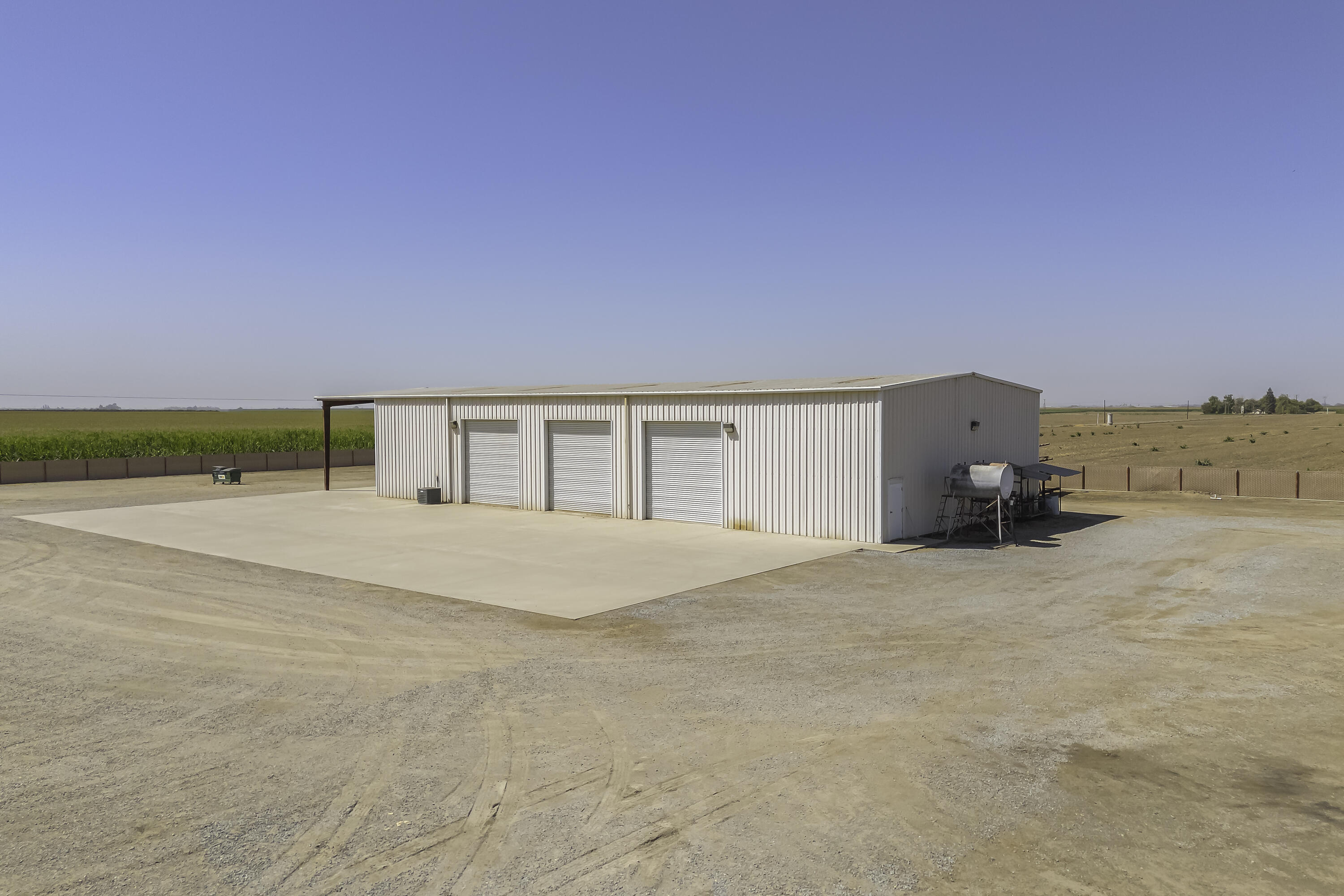 22431 Rd 180, Lindsay, CA 93247