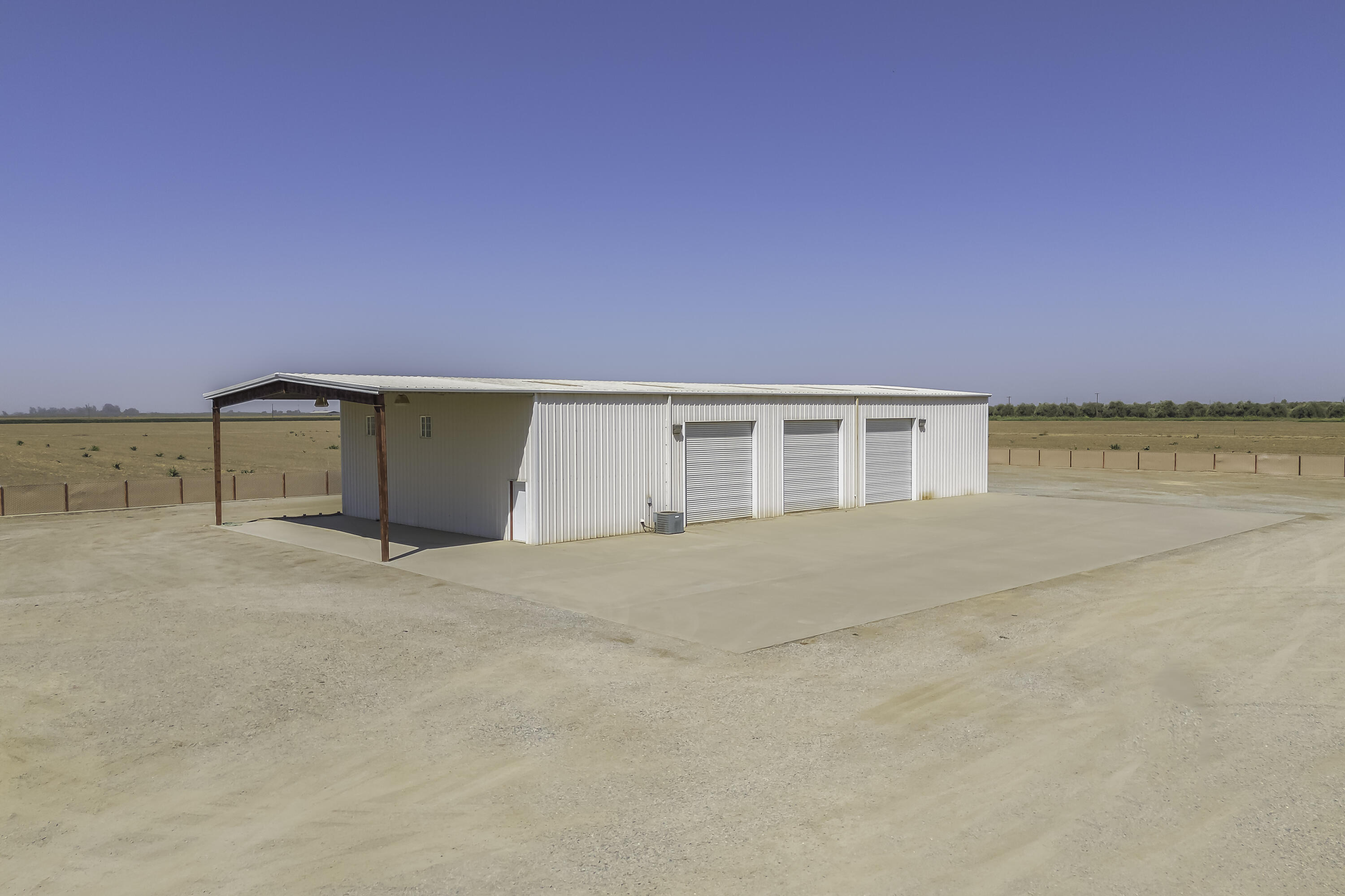 0, Lindsay, CA 93247