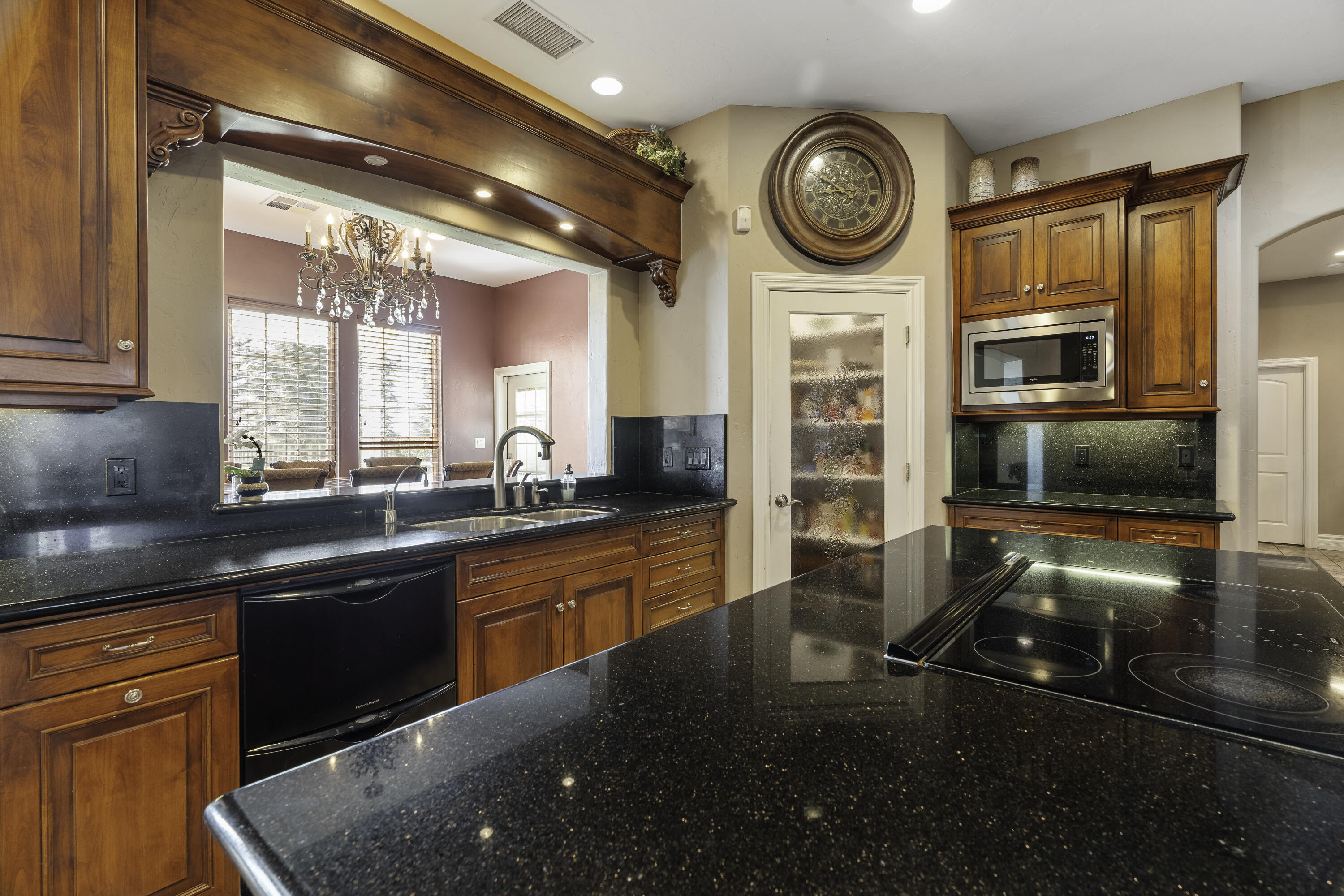 0, Lindsay, CA 93247