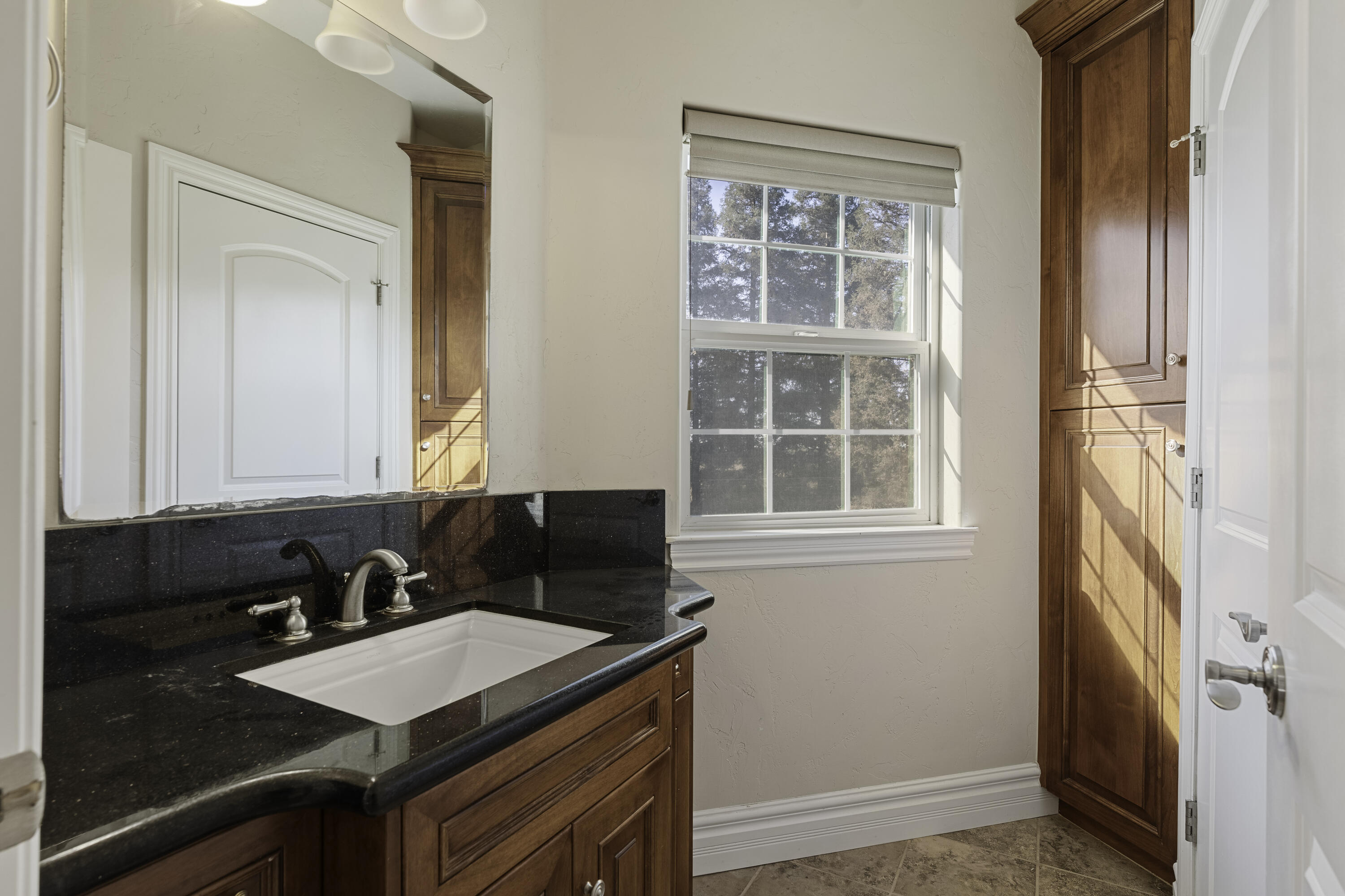 0, Lindsay, CA 93247