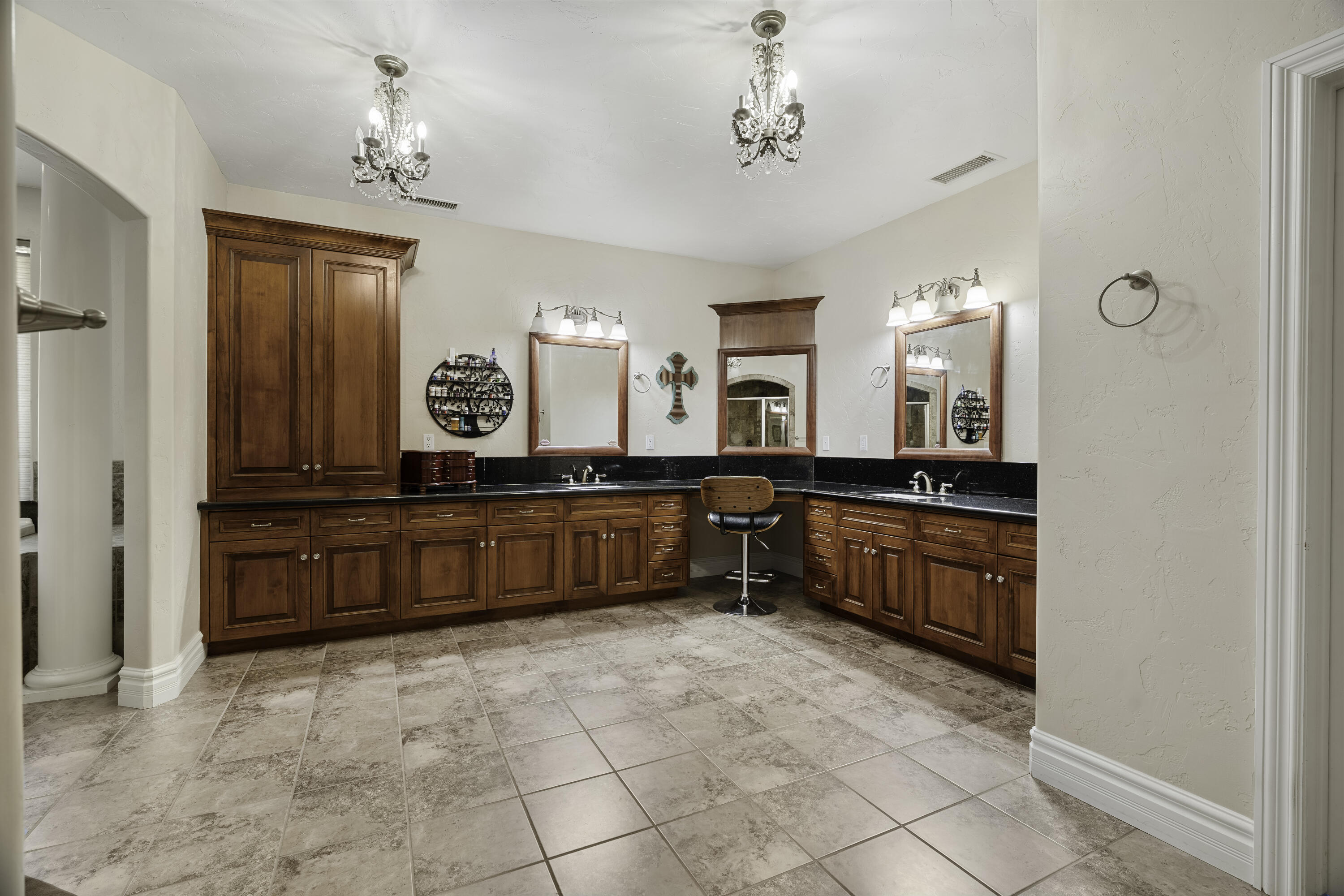 0, Lindsay, CA 93247