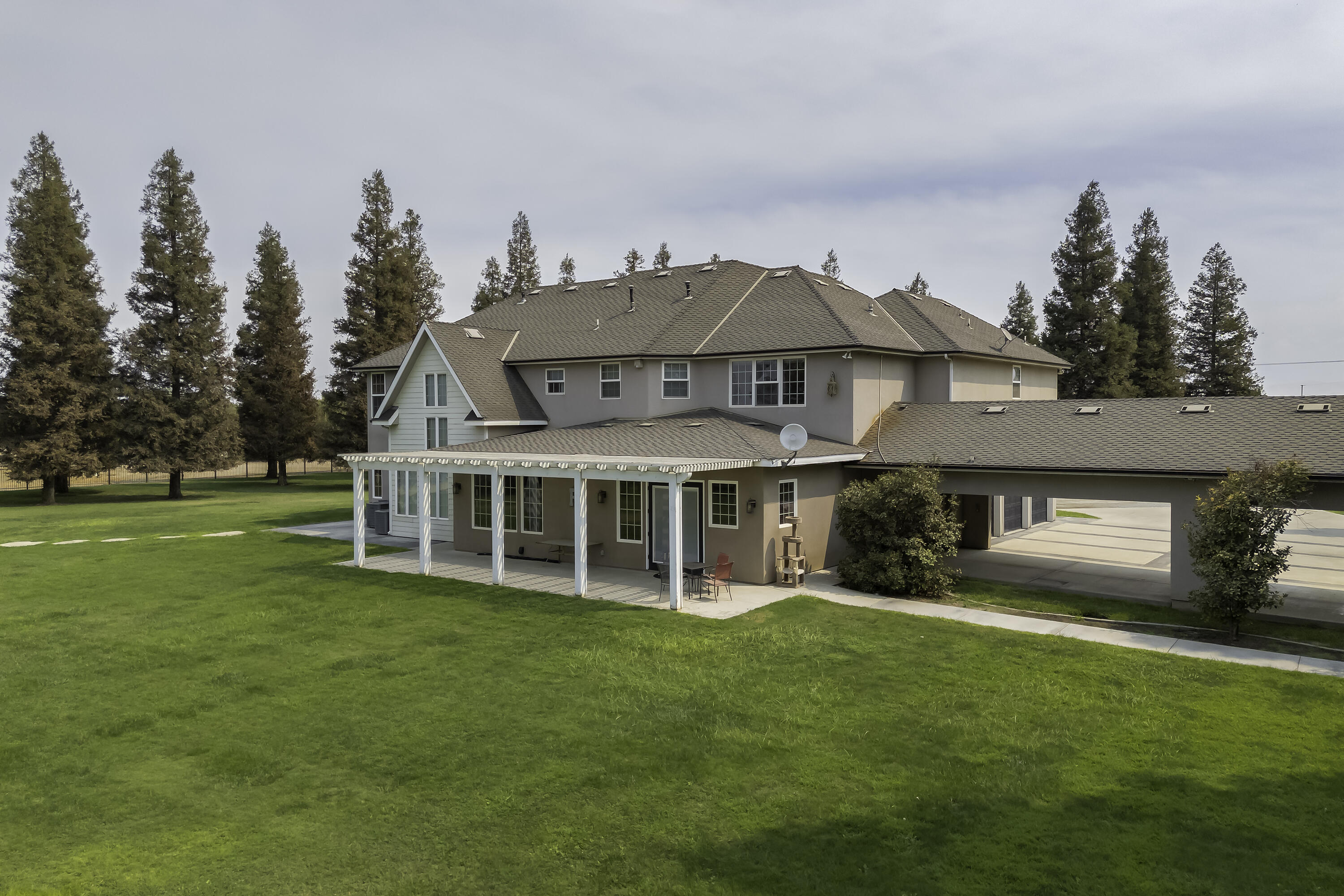 0, Lindsay, CA 93247