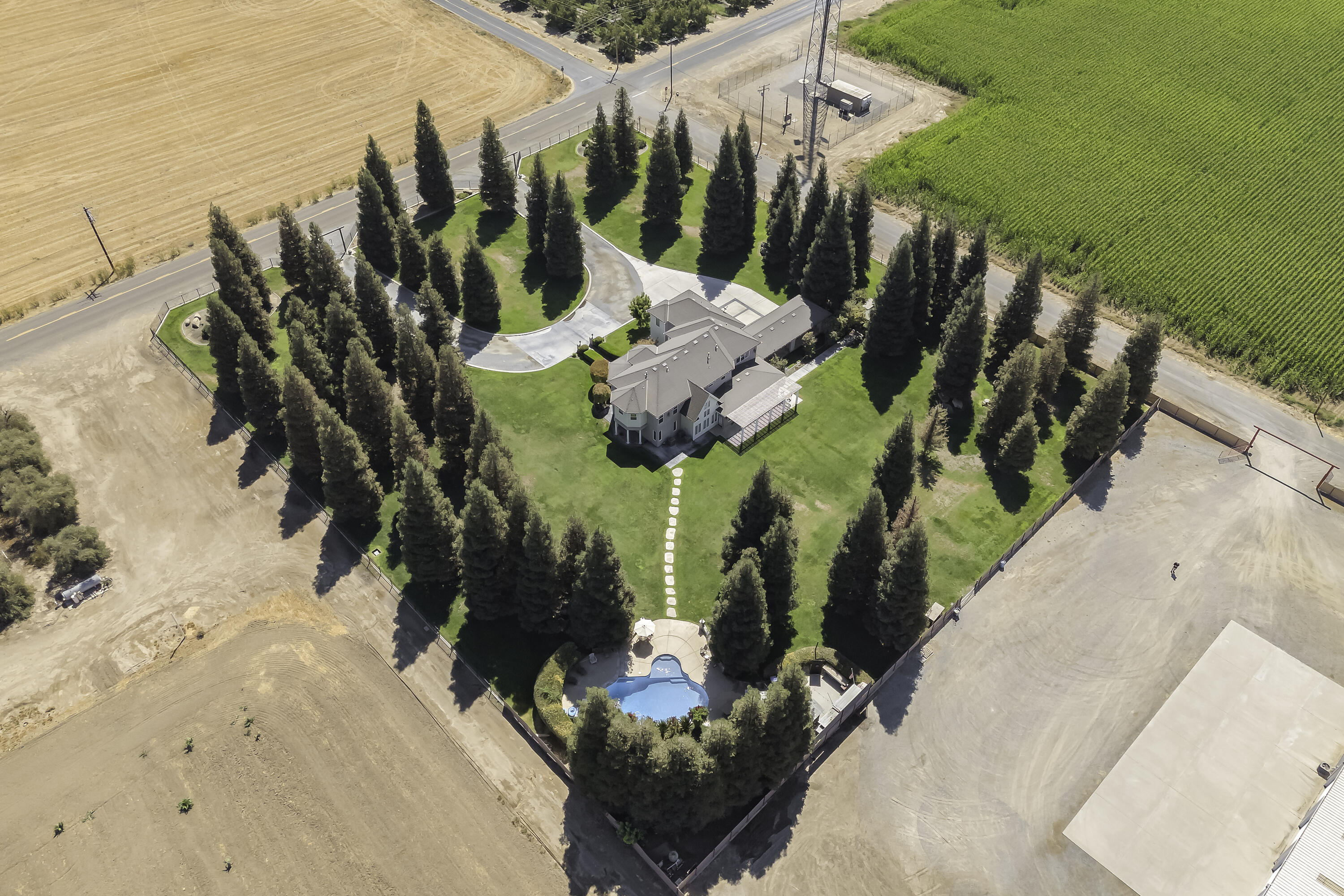 0, Lindsay, CA 93247