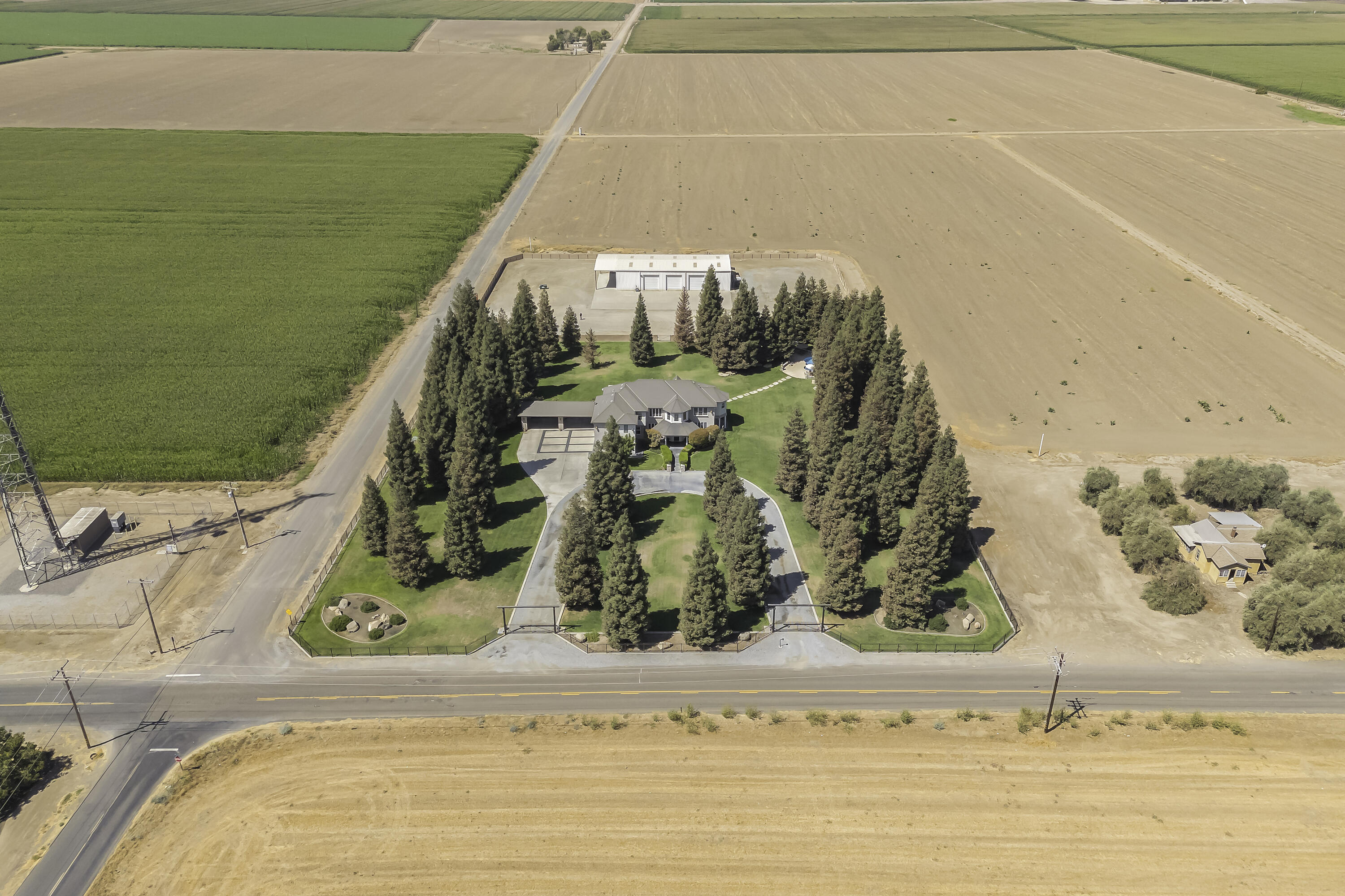 0, Lindsay, CA 93247