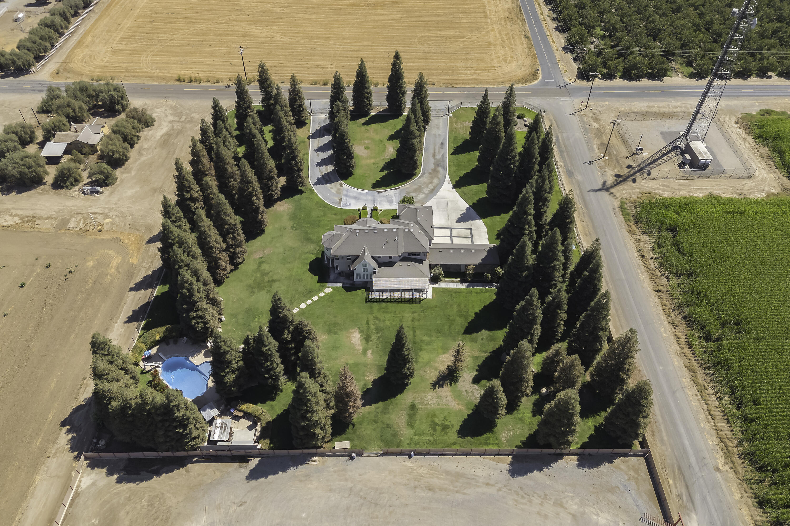 0, Lindsay, CA 93247