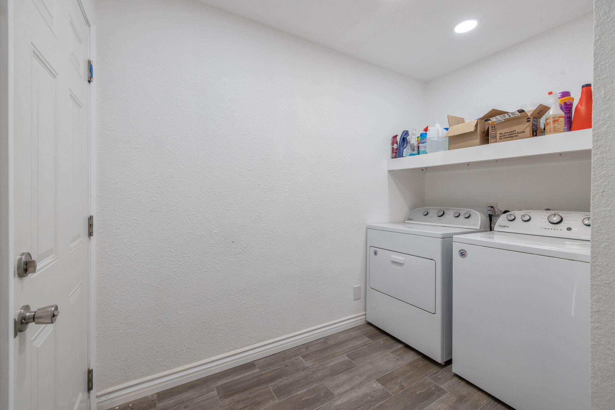 1112 W San Joaquin Ave, Tulare, CA 93274