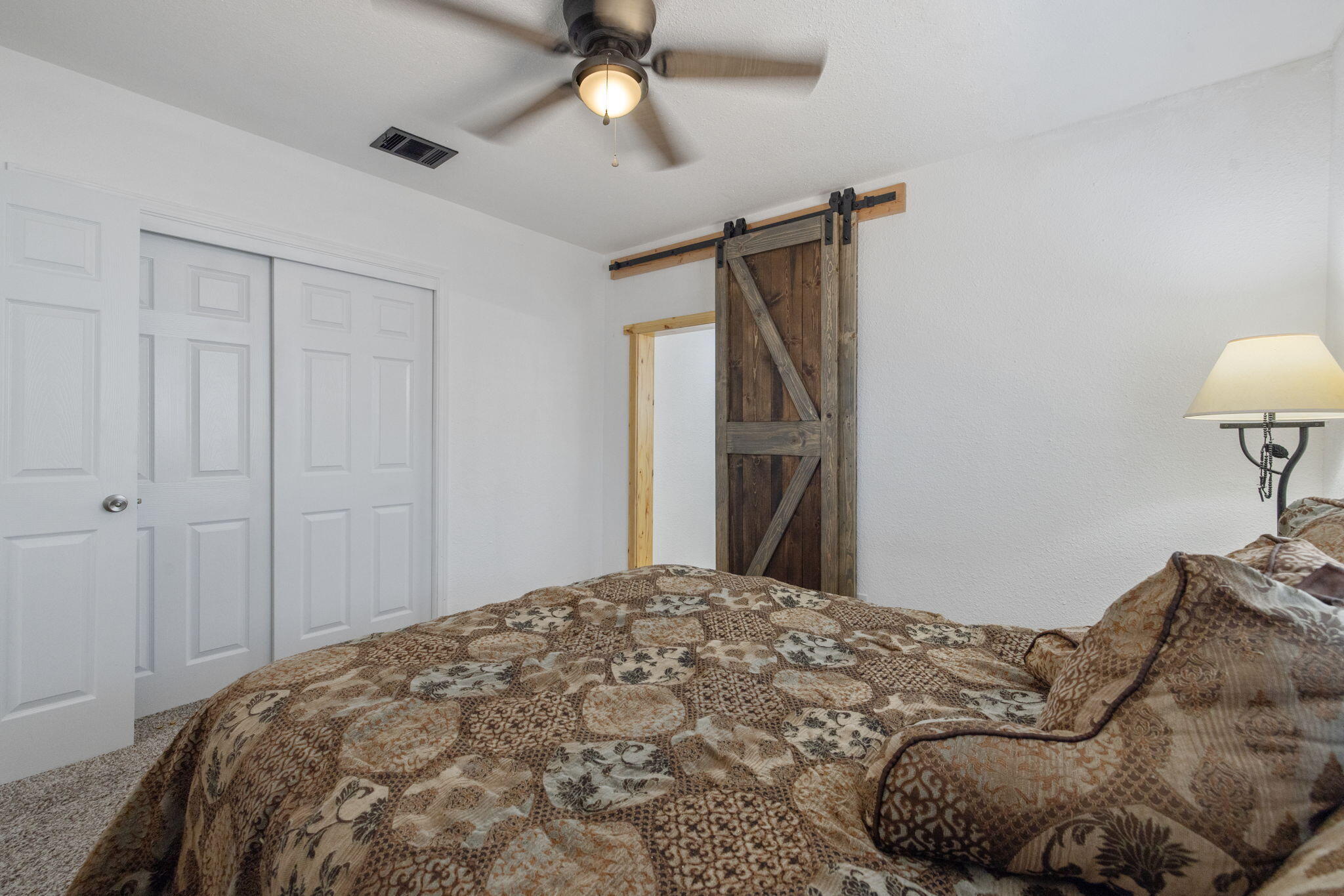 1112 W San Joaquin Ave, Tulare, CA 93274