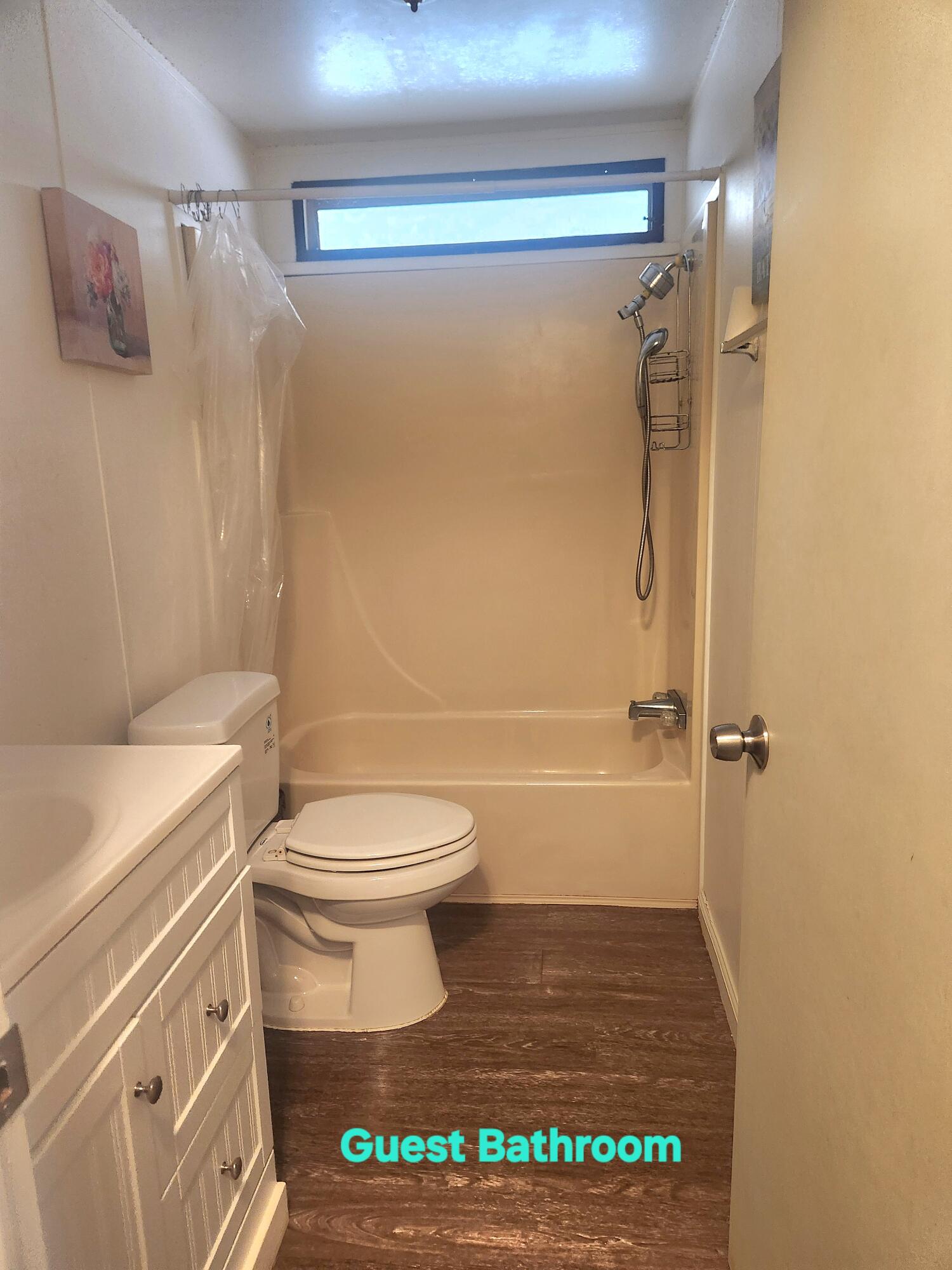 900 E Rankin Rd #18, Tulare, CA 93274