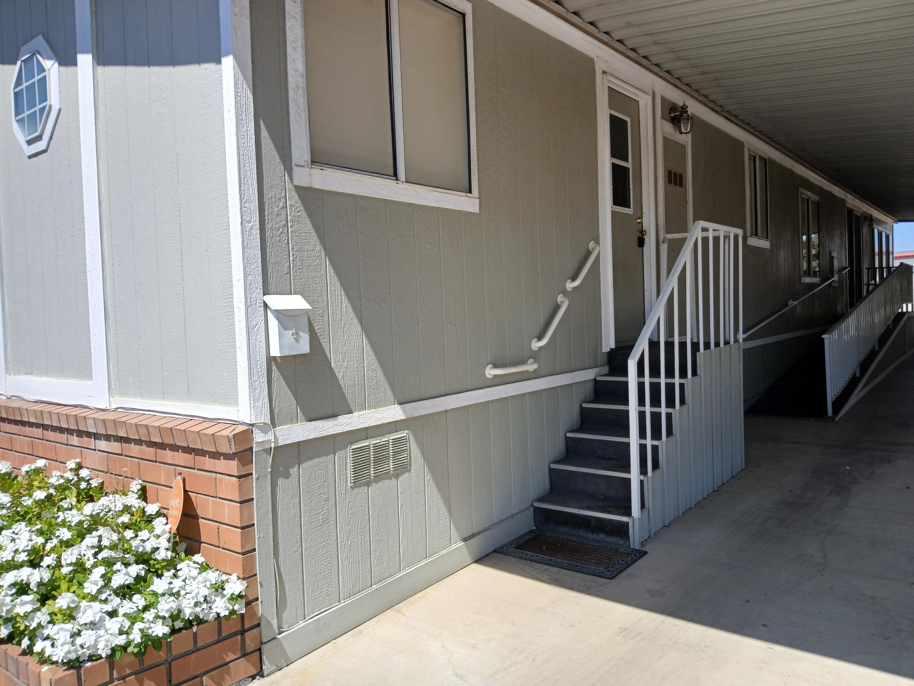 2459 N Oaks St #127, Tulare, CA 93274