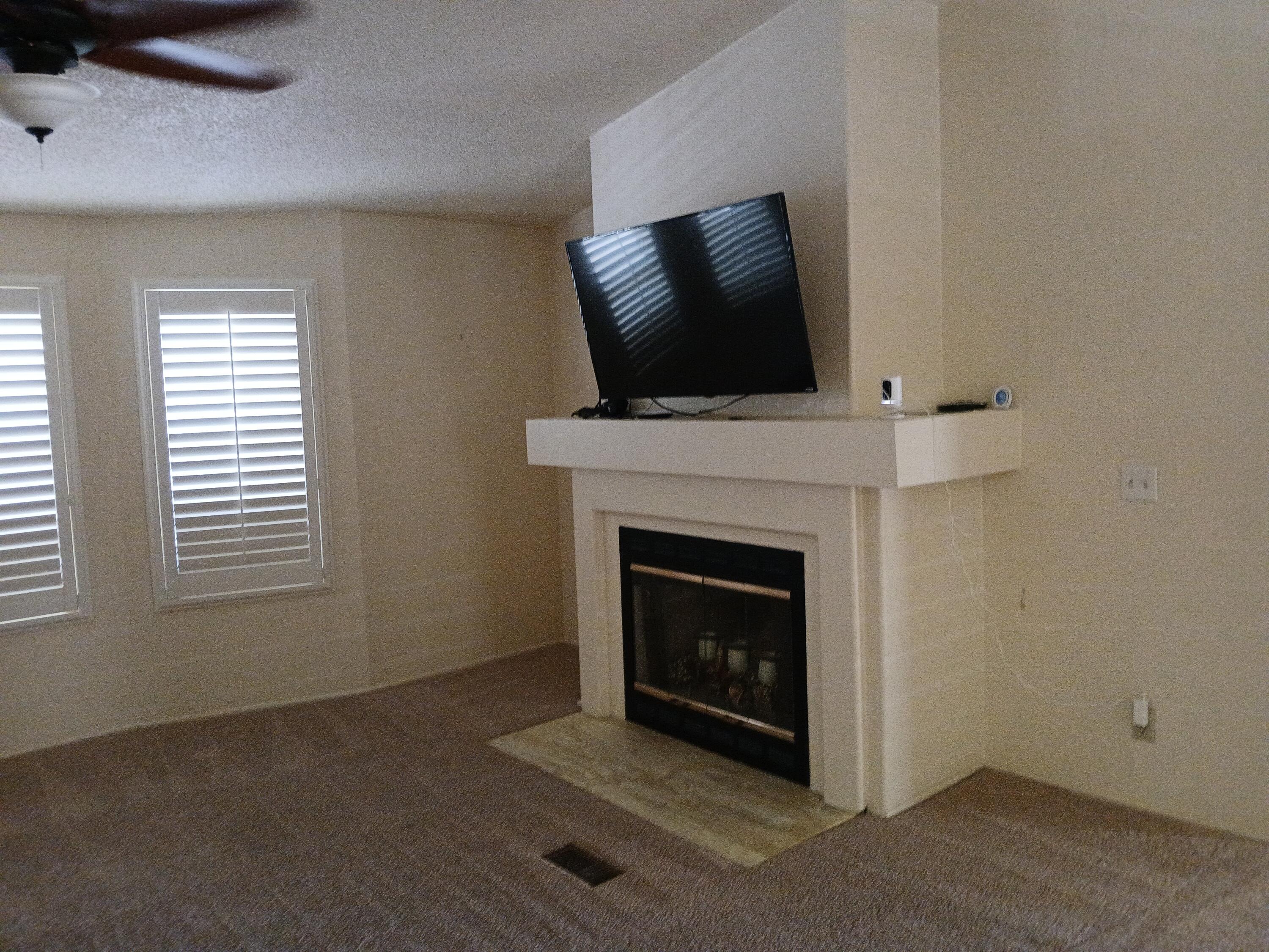 2459 N Oaks St #127, Tulare, CA 93274