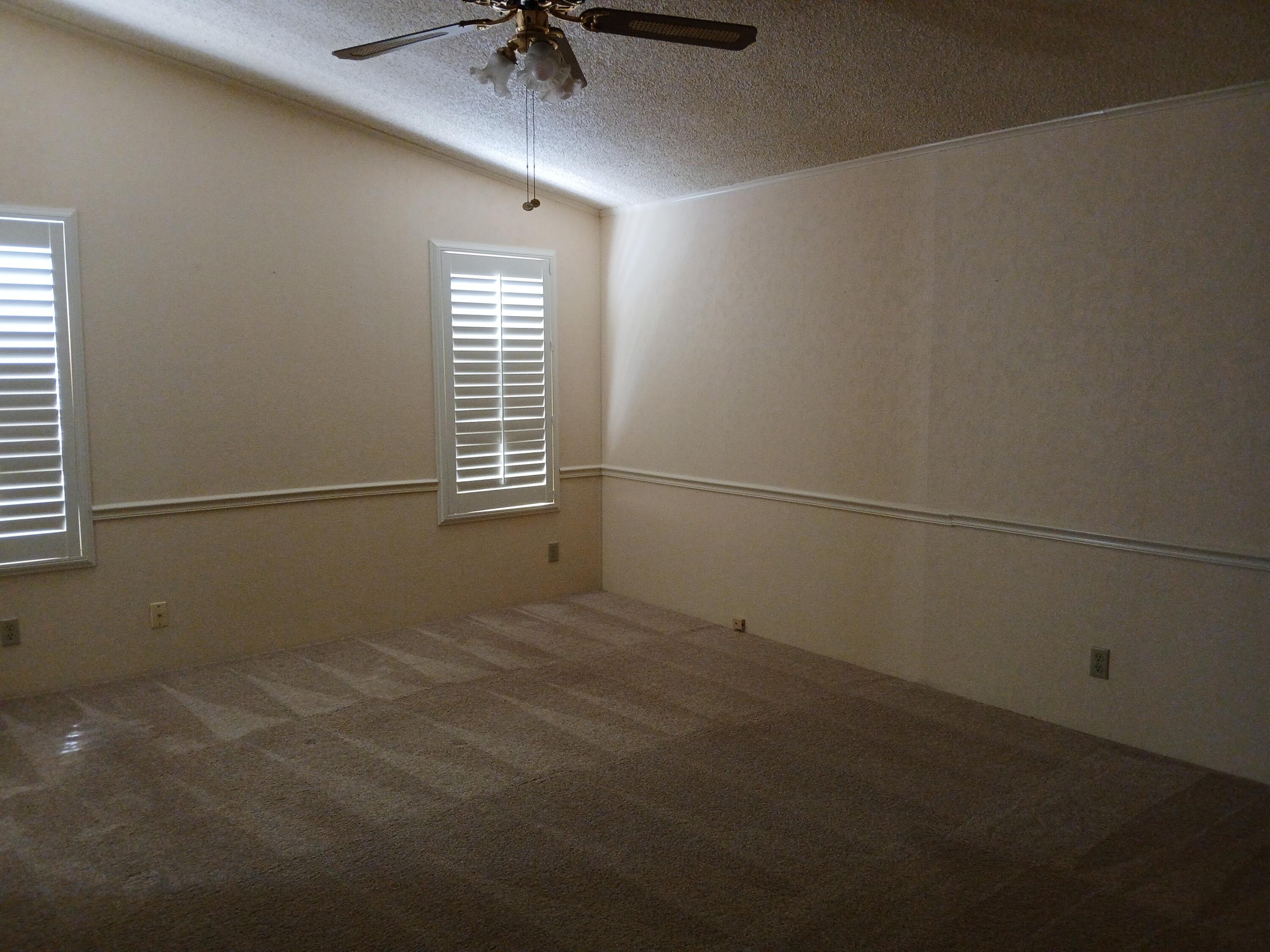 2459 N Oaks St #127, Tulare, CA 93274