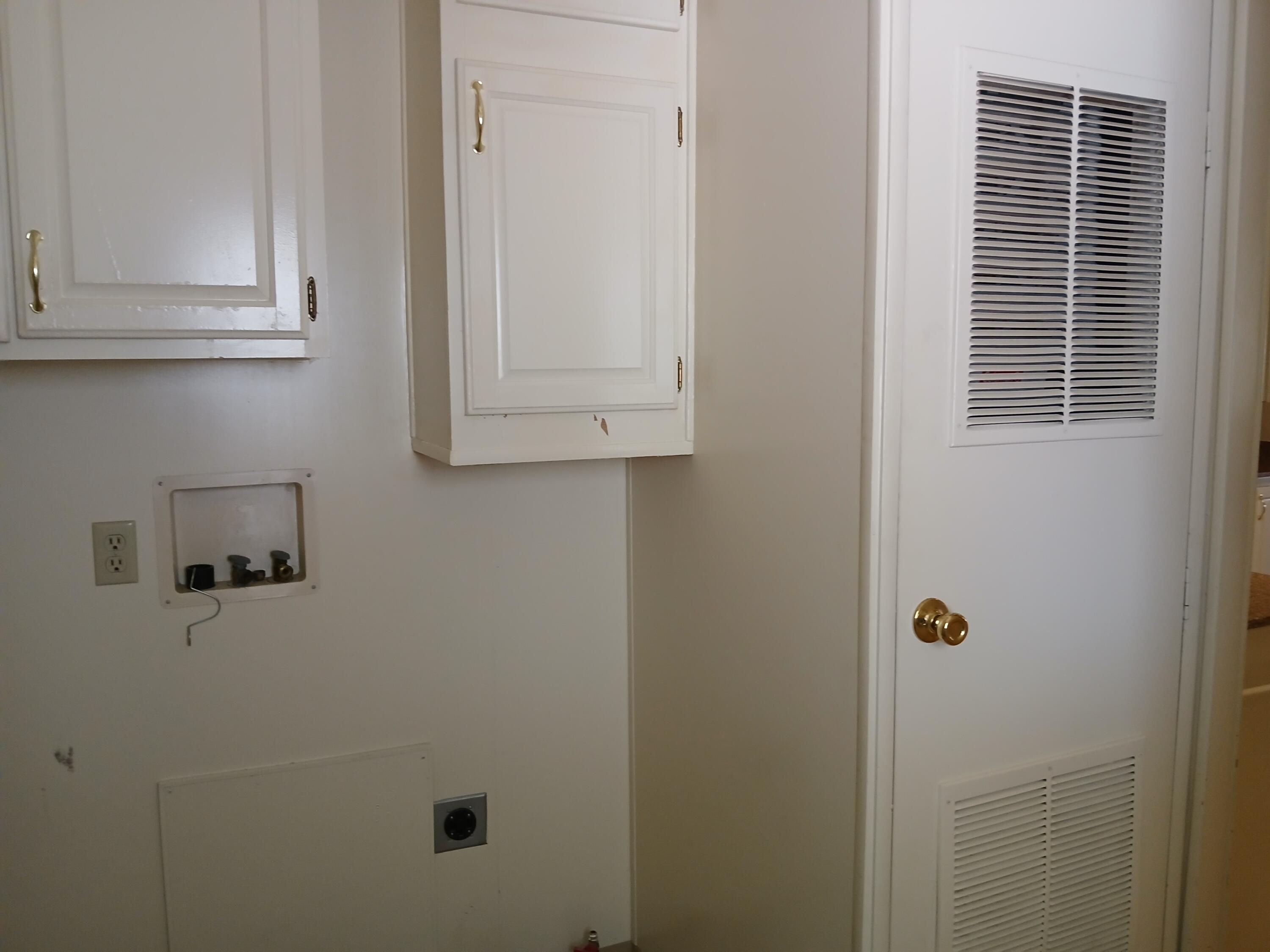 2459 N Oaks St #127, Tulare, CA 93274