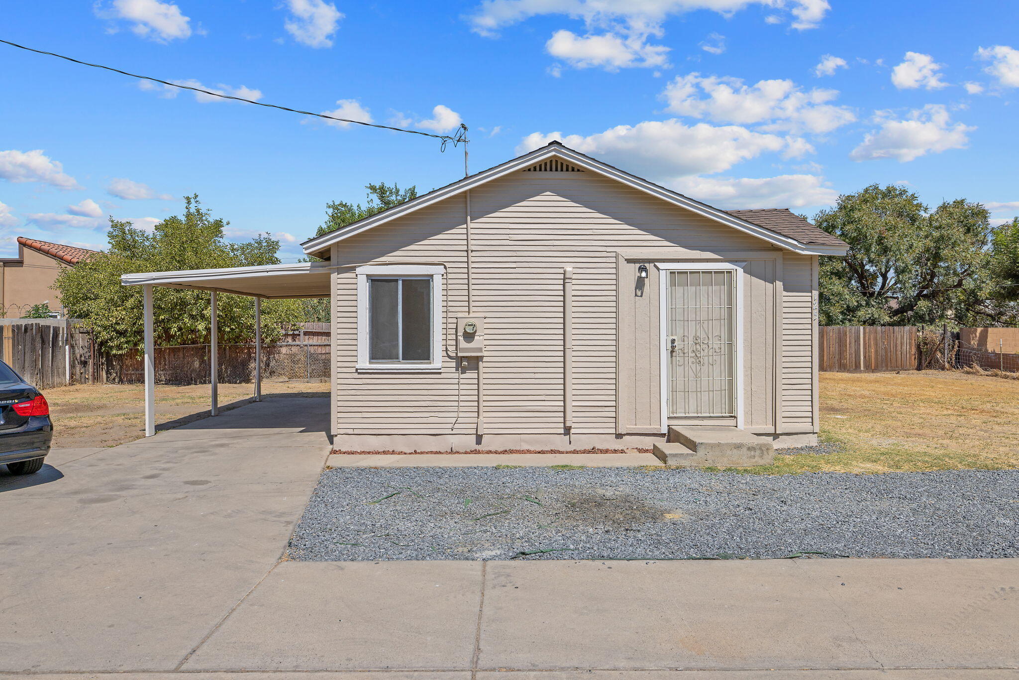 125 N N Hicks St #A, Visalia, CA 93291