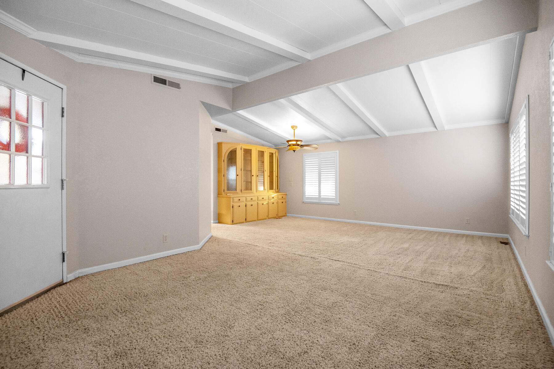 2400 W Midvalley Ave #Ld44, Visalia, CA 93277