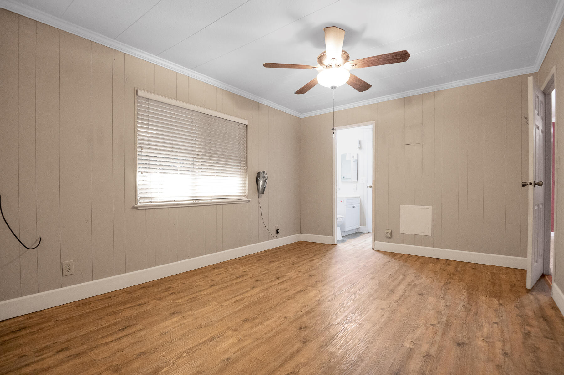 2400 W Midvalley Ave #Ld44, Visalia, CA 93277