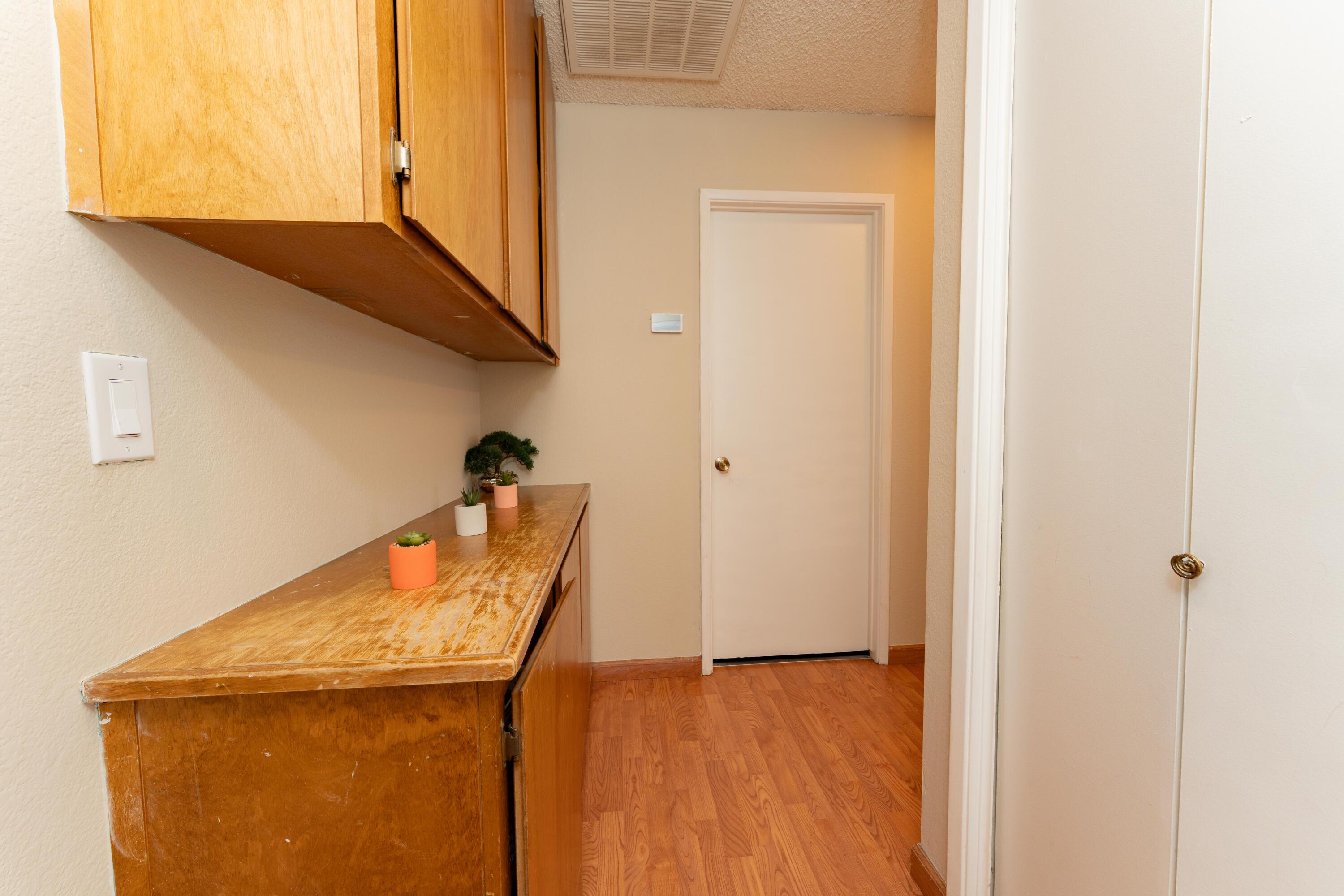 1818 S Cain St, Visalia, CA 93292