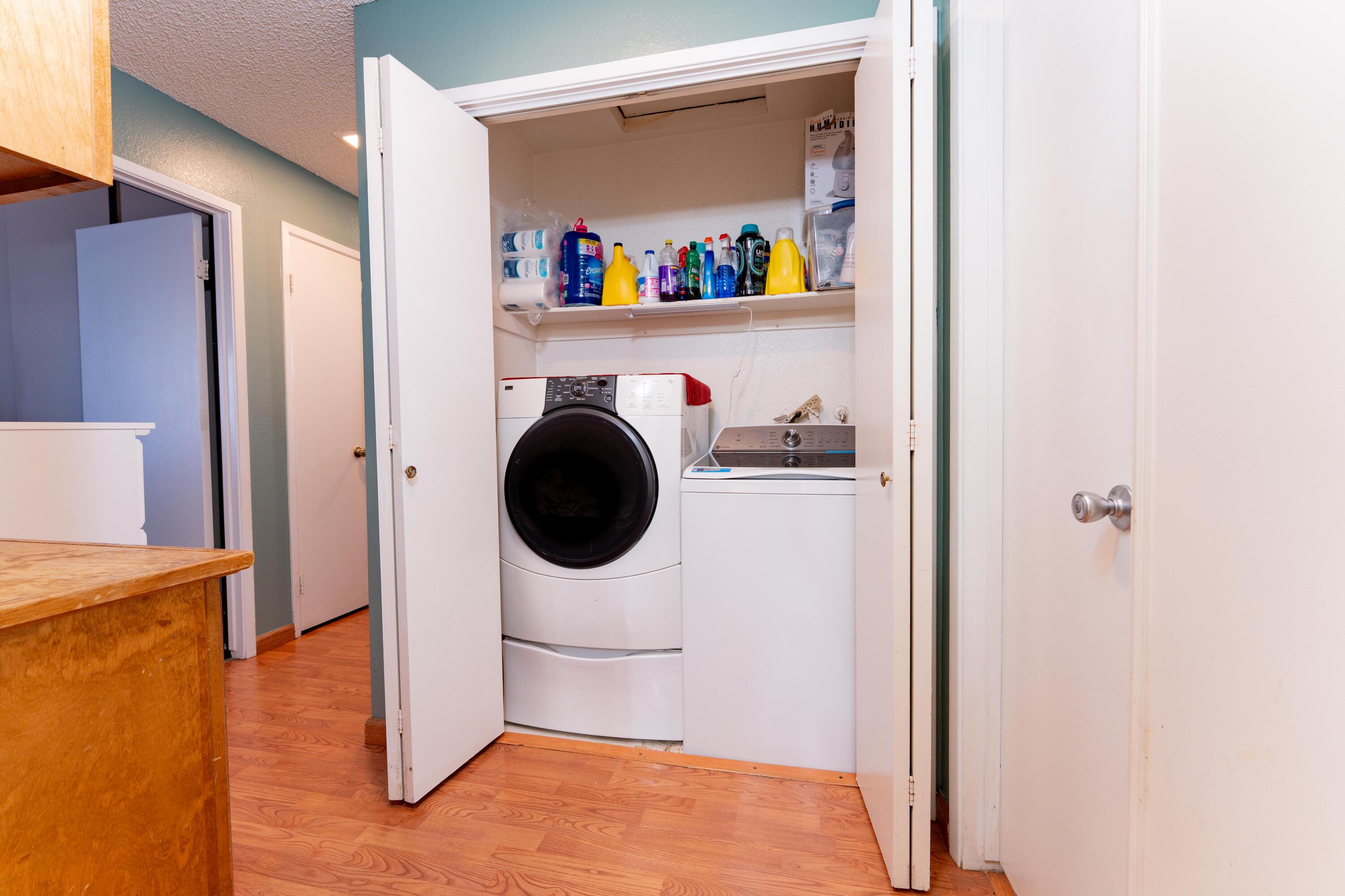 1818 S Cain St, Visalia, CA 93292