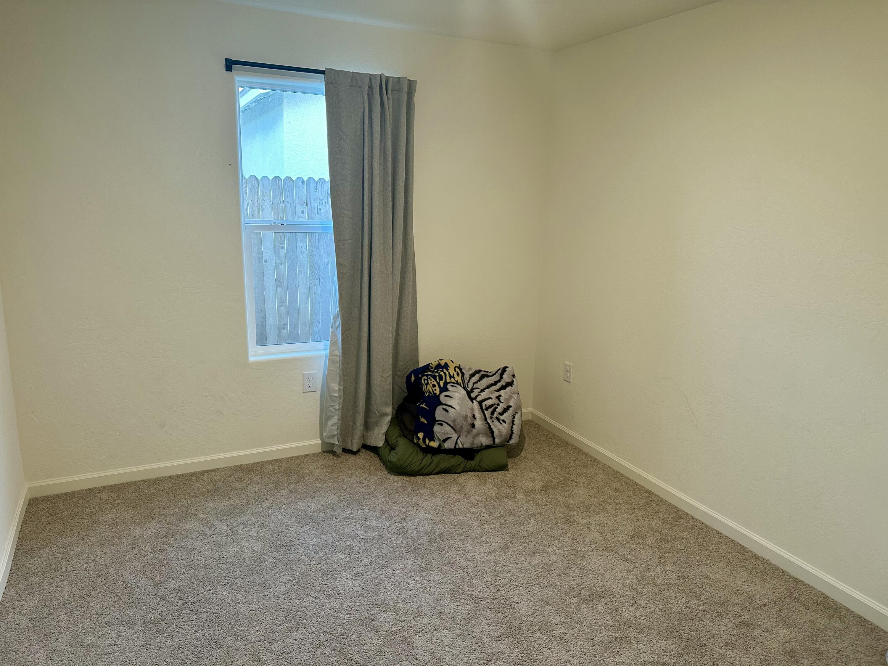 1138 E Packwood Ave, Visalia, CA 93292