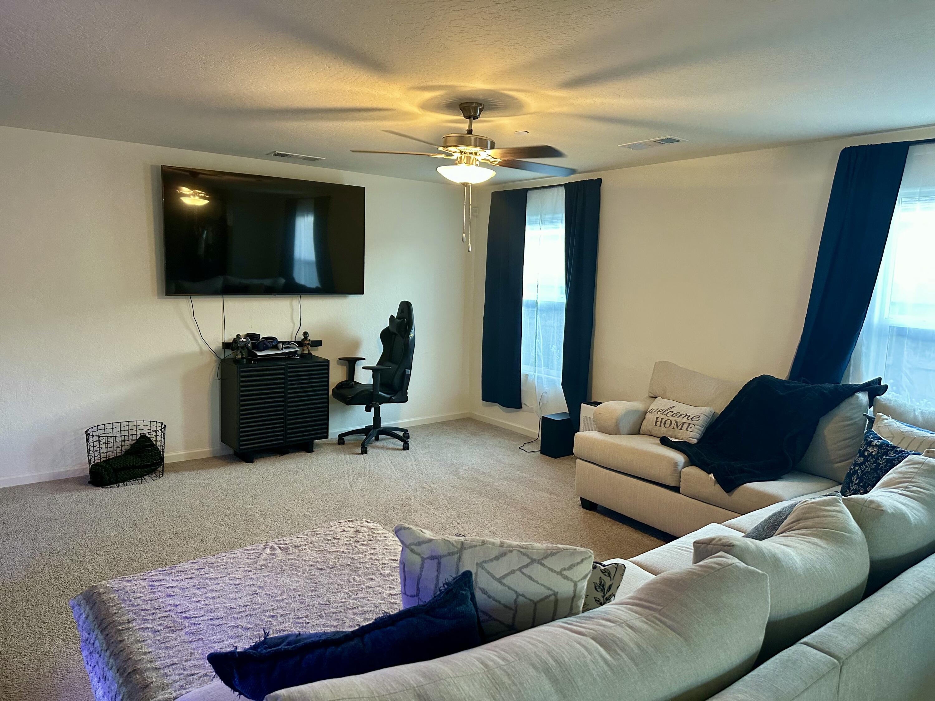 1138 E Packwood Ave, Visalia, CA 93292