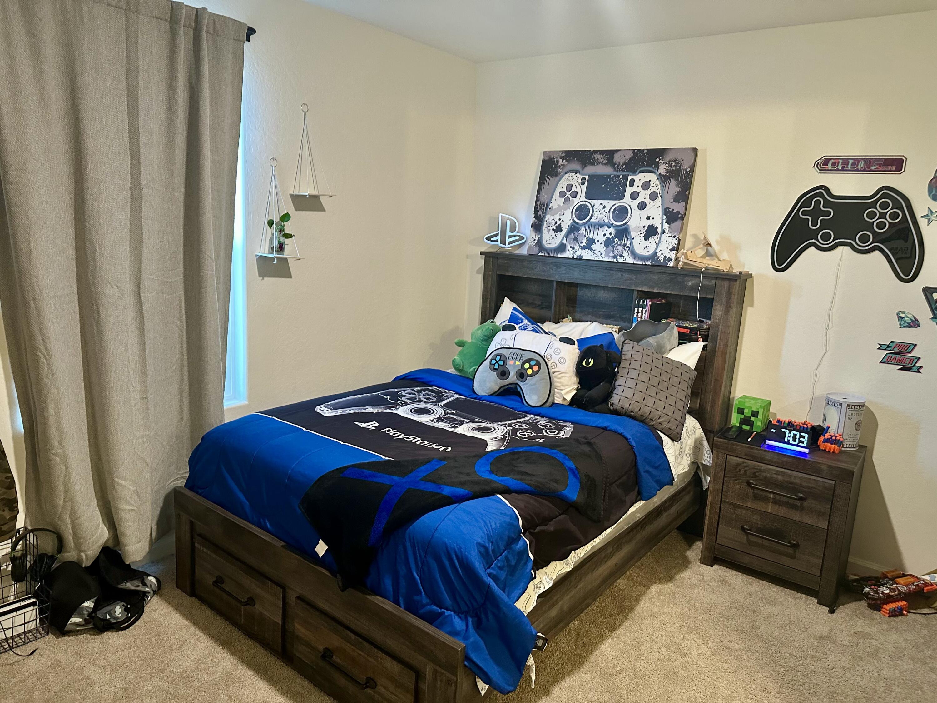 1138 E Packwood Ave, Visalia, CA 93292