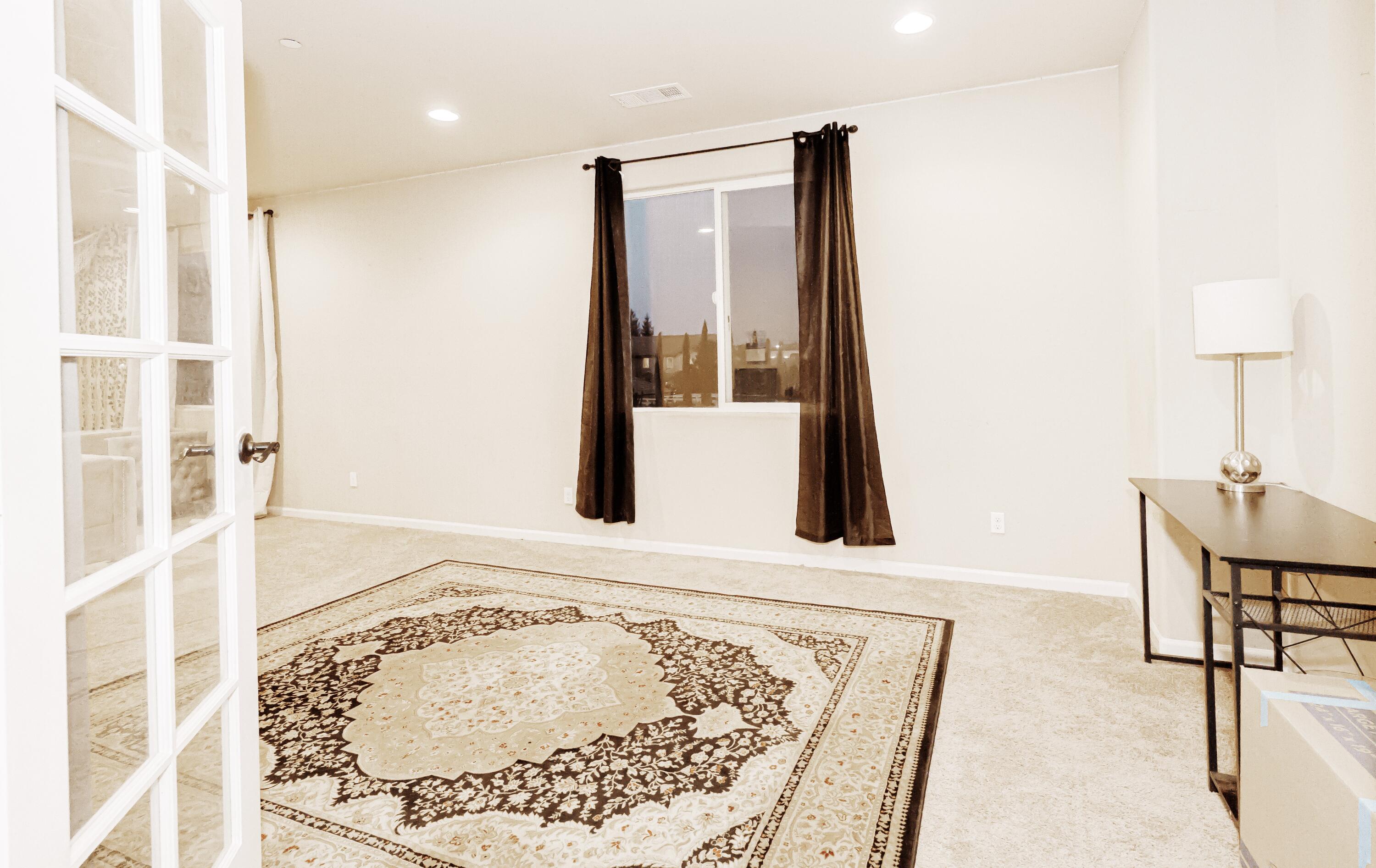 2536 W Stewart Ave, Visalia, CA 93291