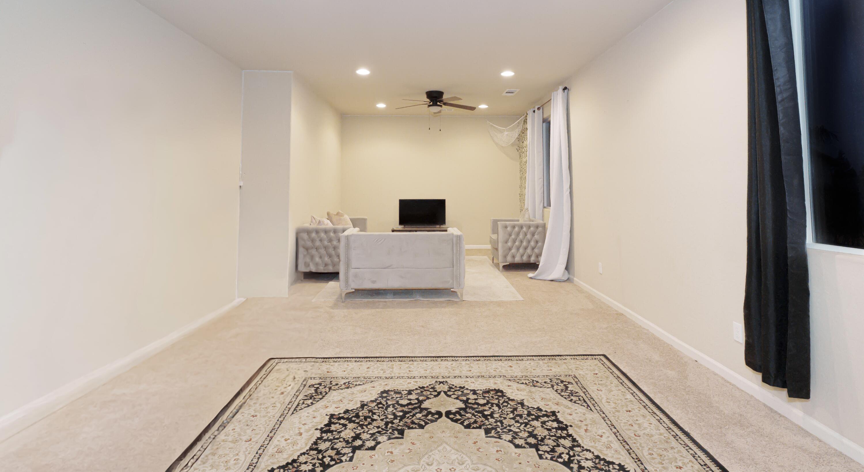 2536 W Stewart Ave, Visalia, CA 93291