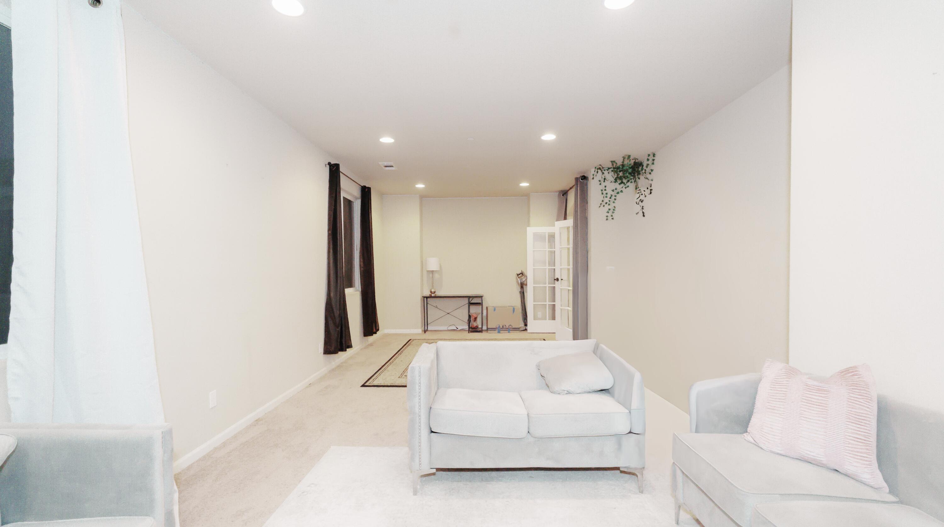 2536 W Stewart Ave, Visalia, CA 93291