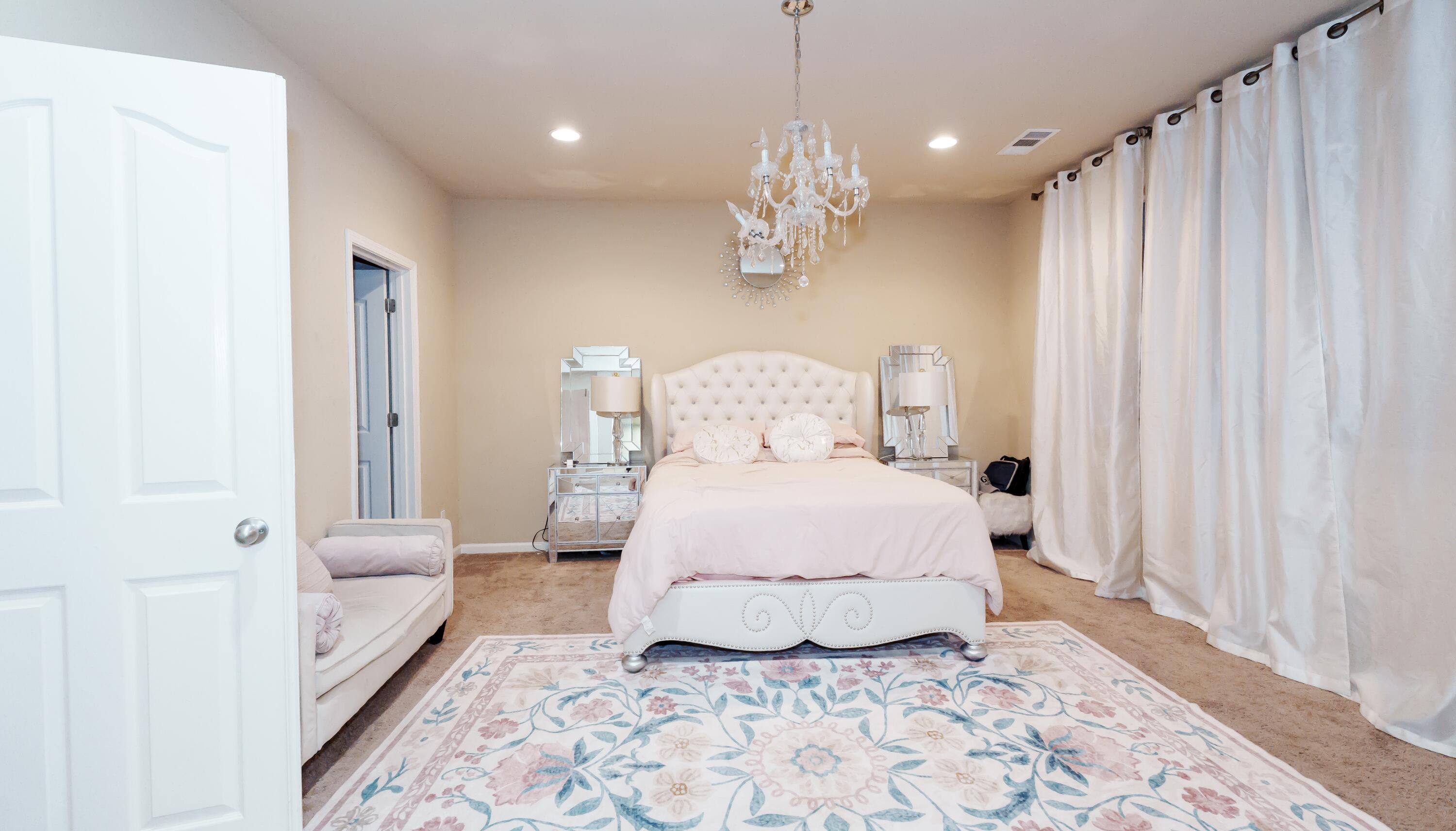 2536 W Stewart Ave, Visalia, CA 93291