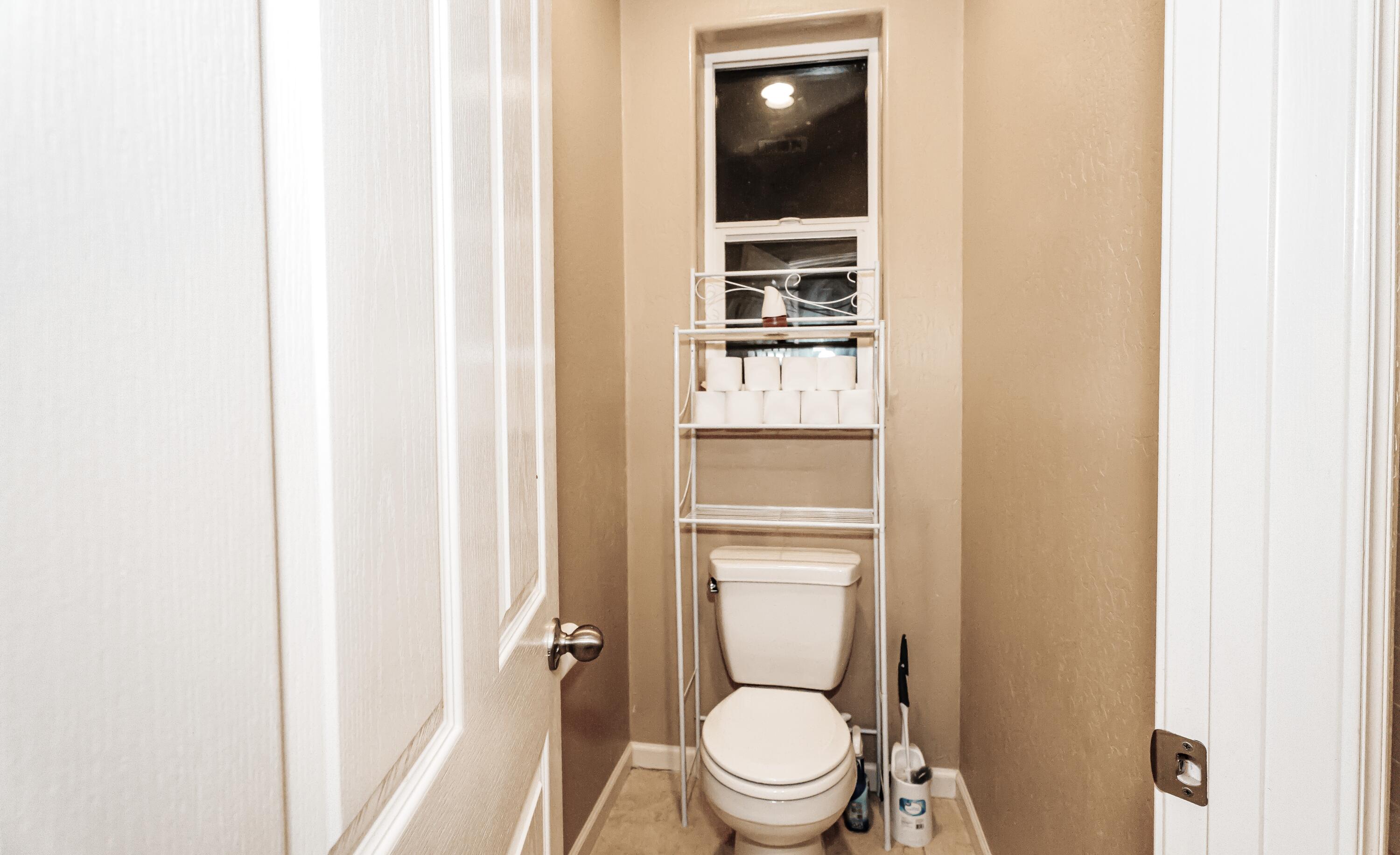 2536 W Stewart Ave, Visalia, CA 93291