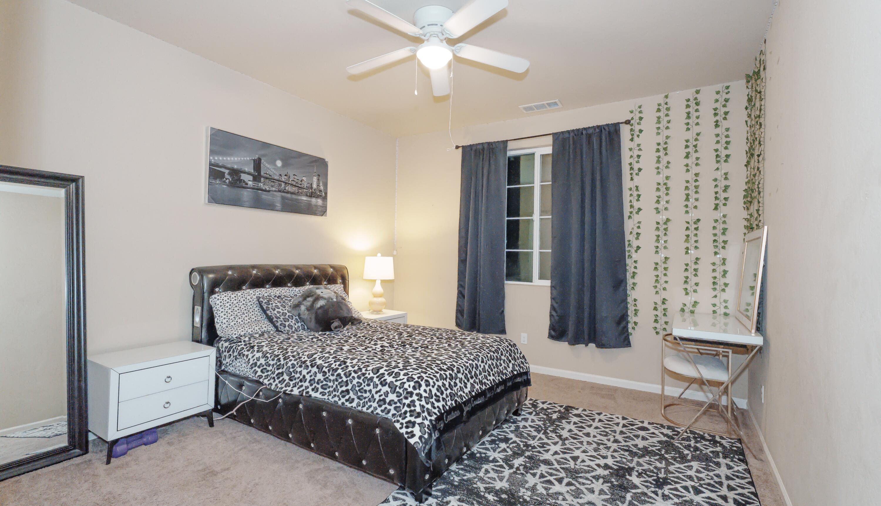 2536 W Stewart Ave, Visalia, CA 93291