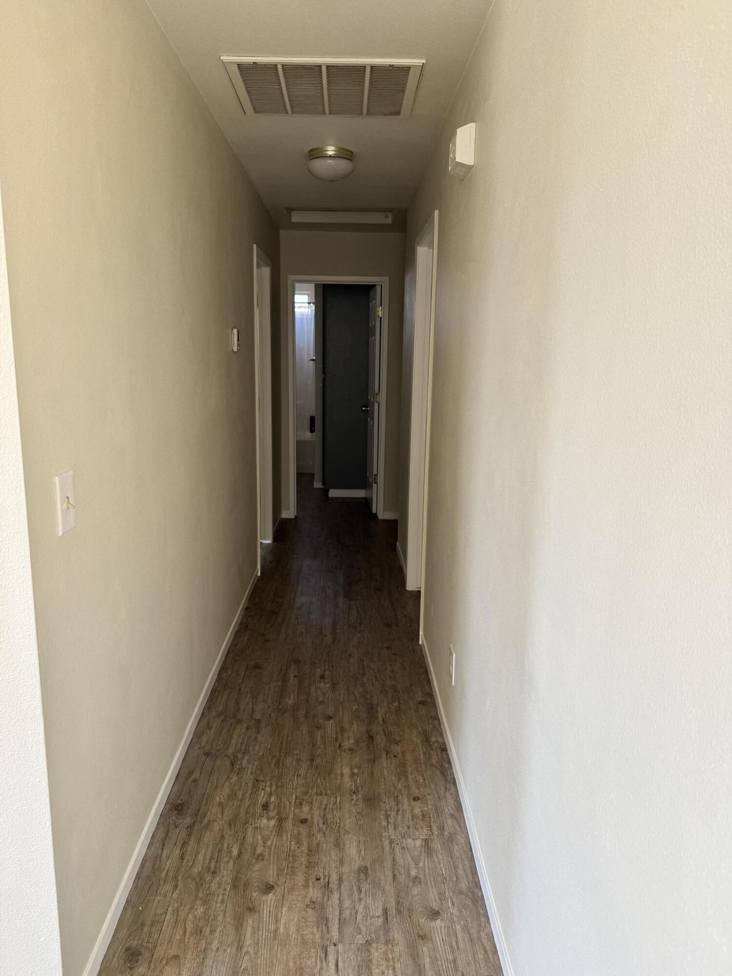 1205 Hawthorn St, Hanford, CA 93230