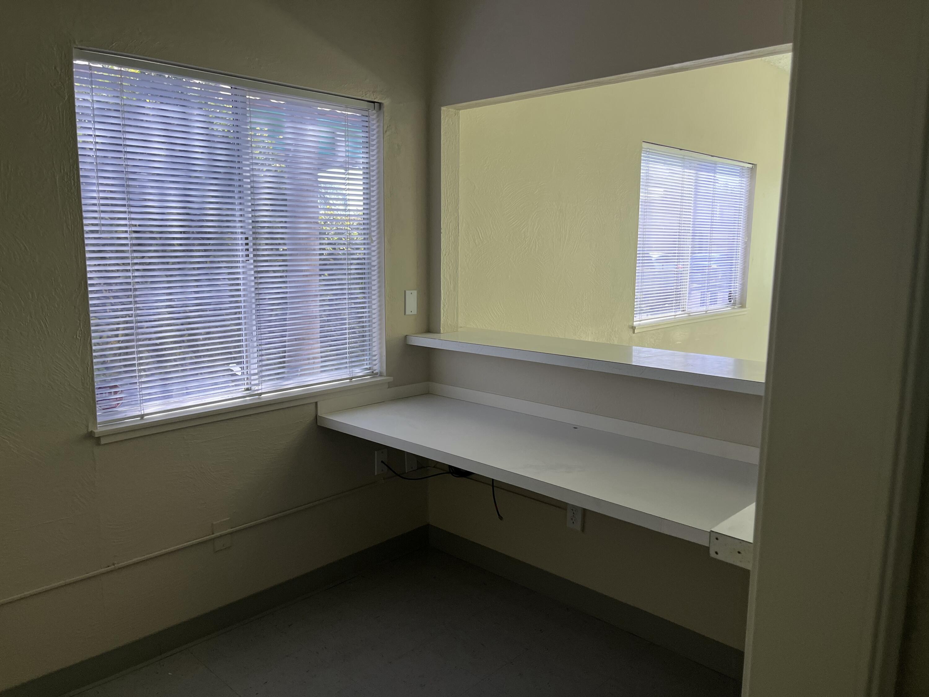 365 Pearson Dr, Porterville, CA 93257