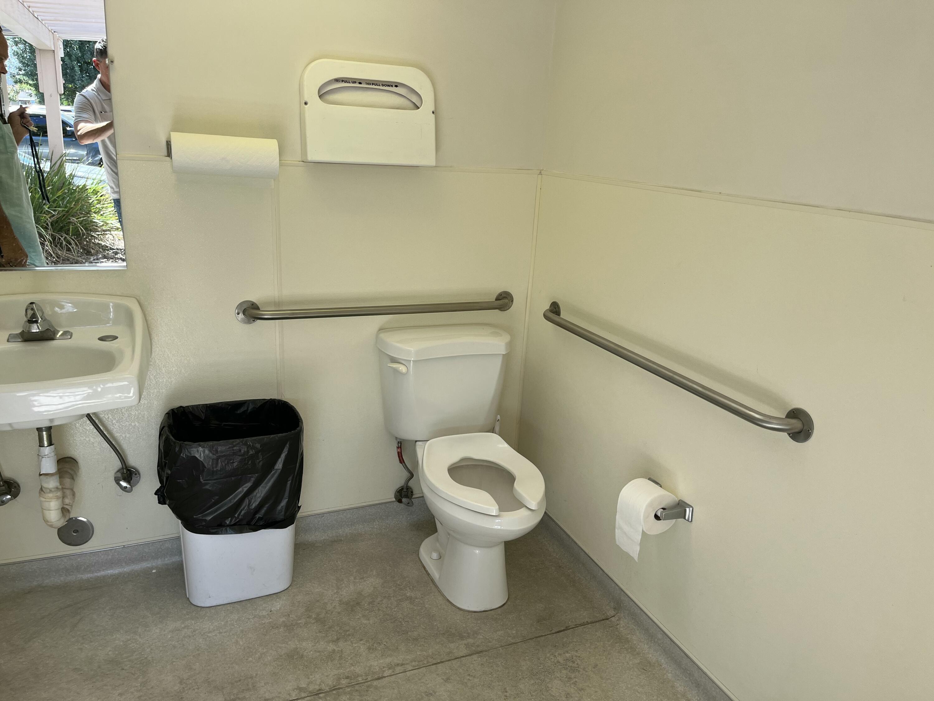 365 Pearson Dr, Porterville, CA 93257