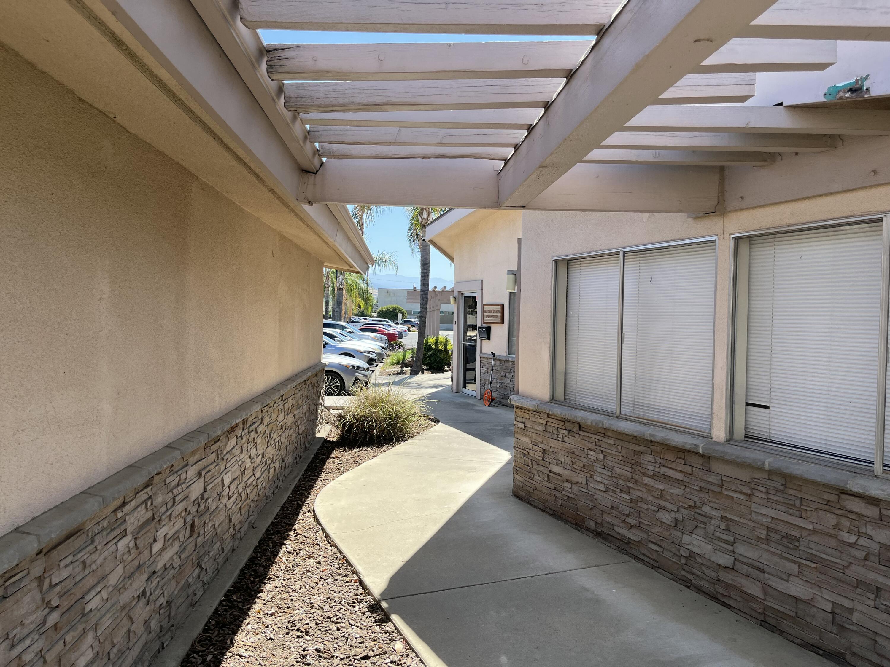 365 Pearson Dr, Porterville, CA 93257