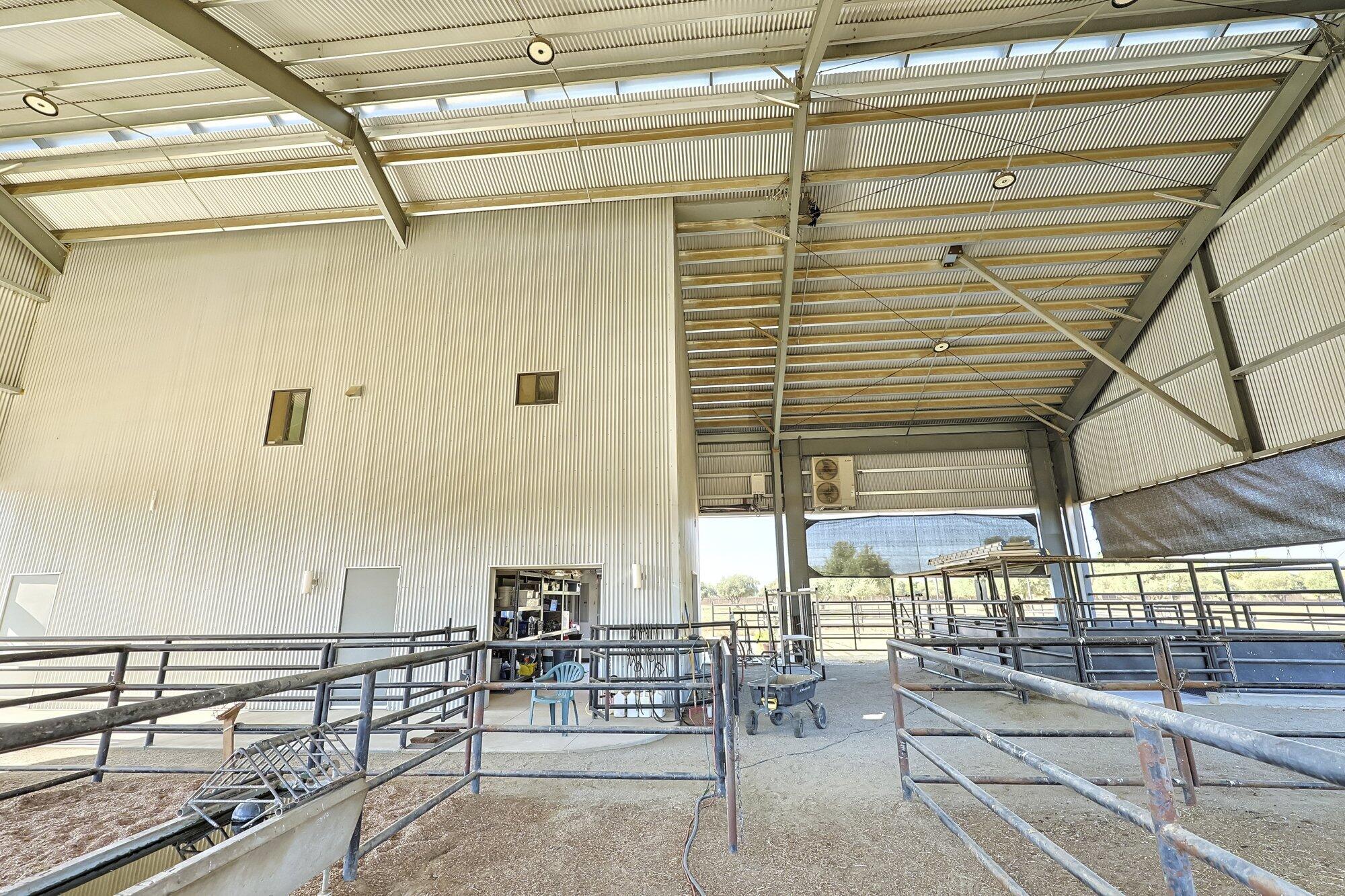 15725 Ave 376, Visalia, CA 93292