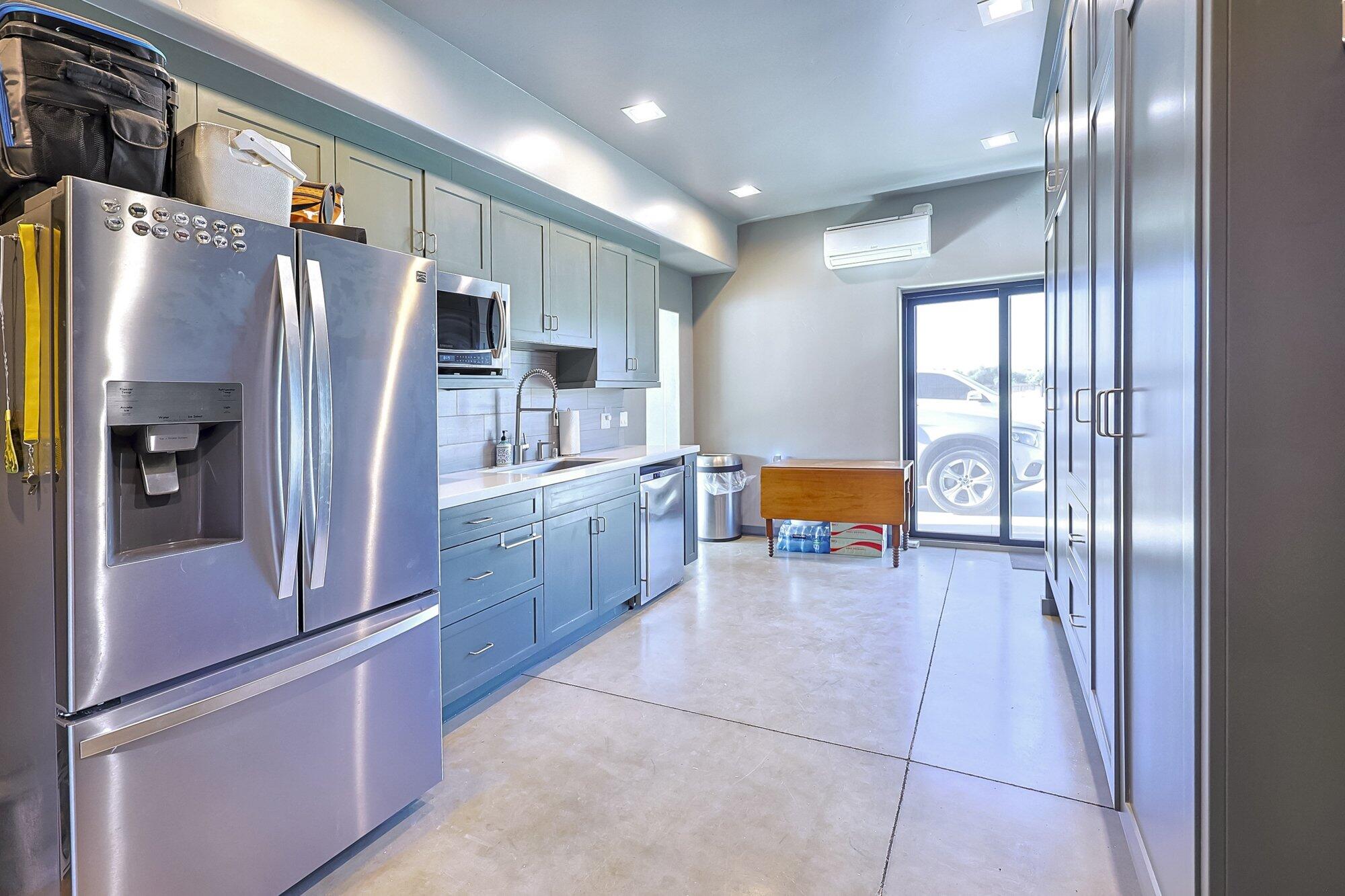 15725 Ave 376, Visalia, CA 93292