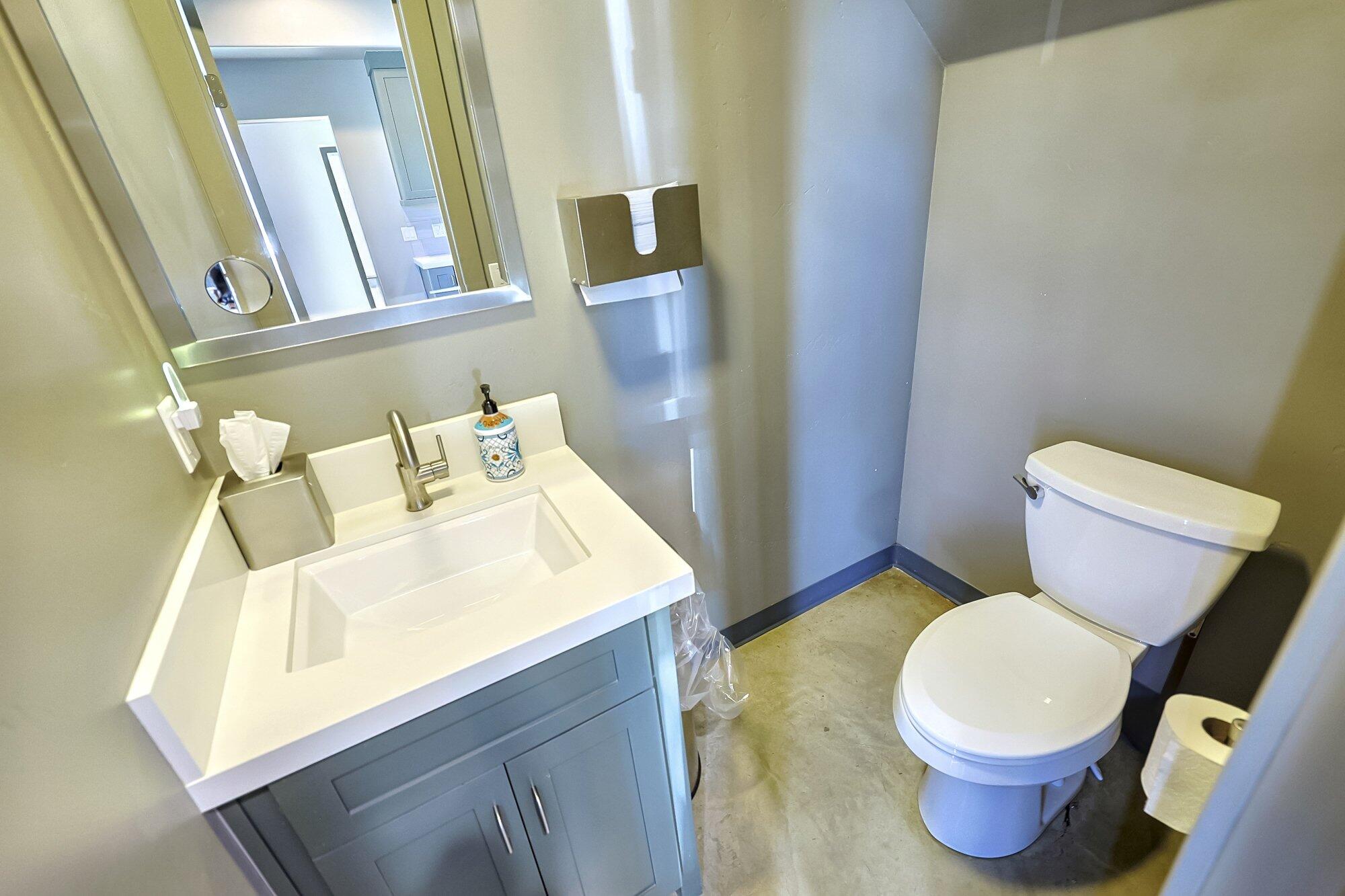 15725 Ave 376, Visalia, CA 93292