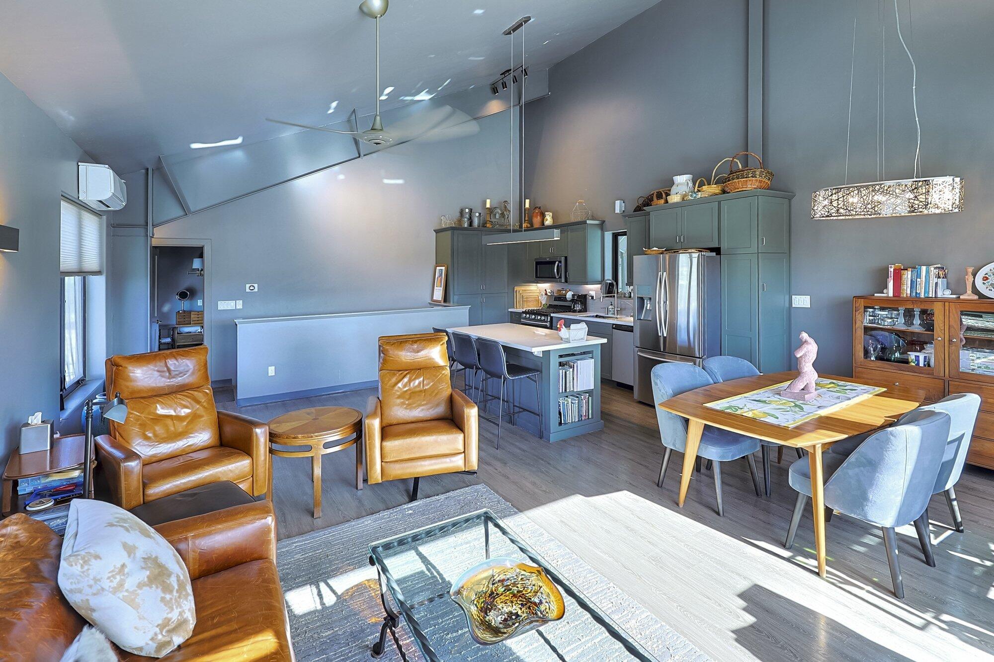 15725 Ave 376, Visalia, CA 93292