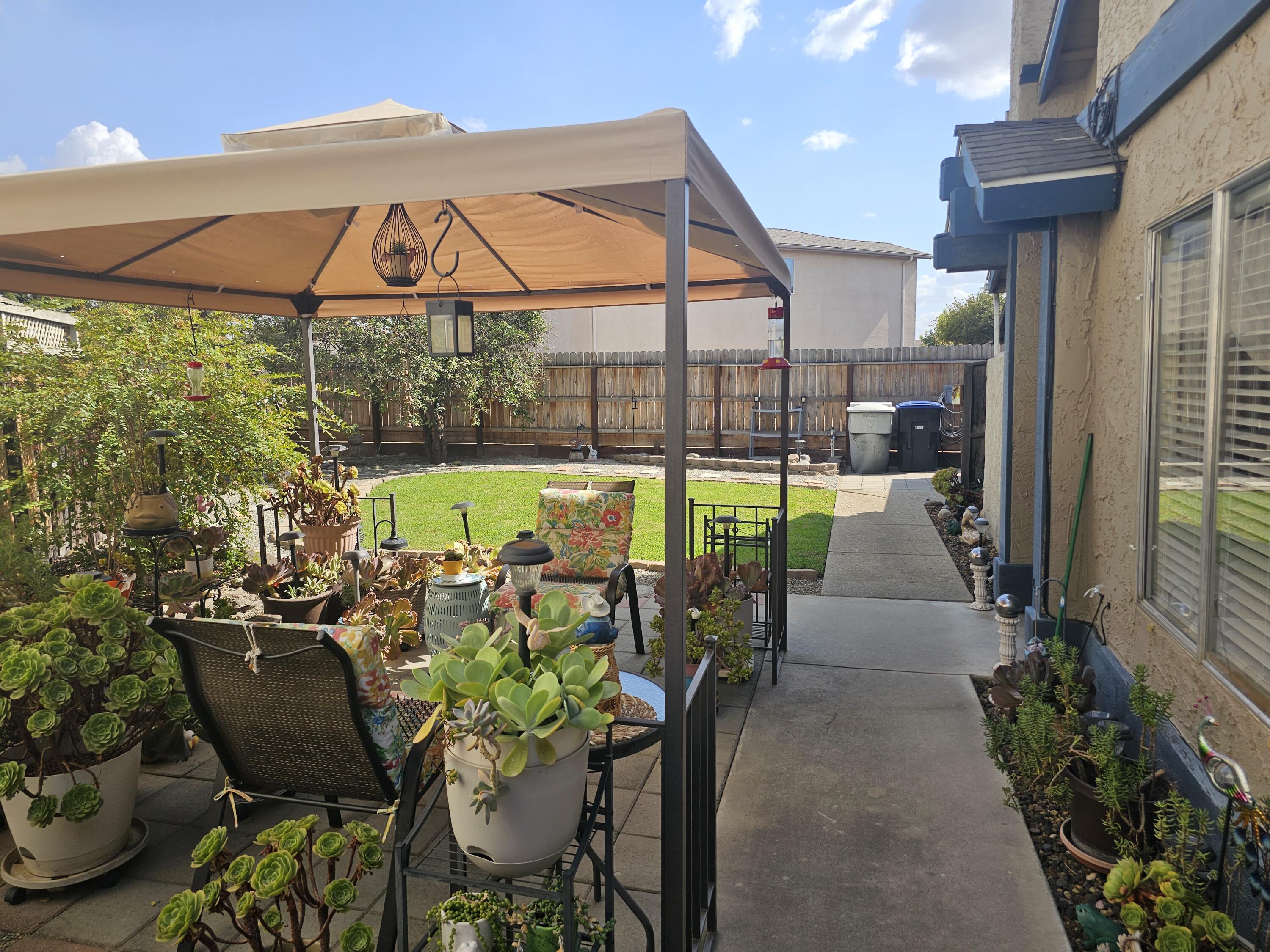 1205 E Ferguson Ave, Visalia, CA 93292