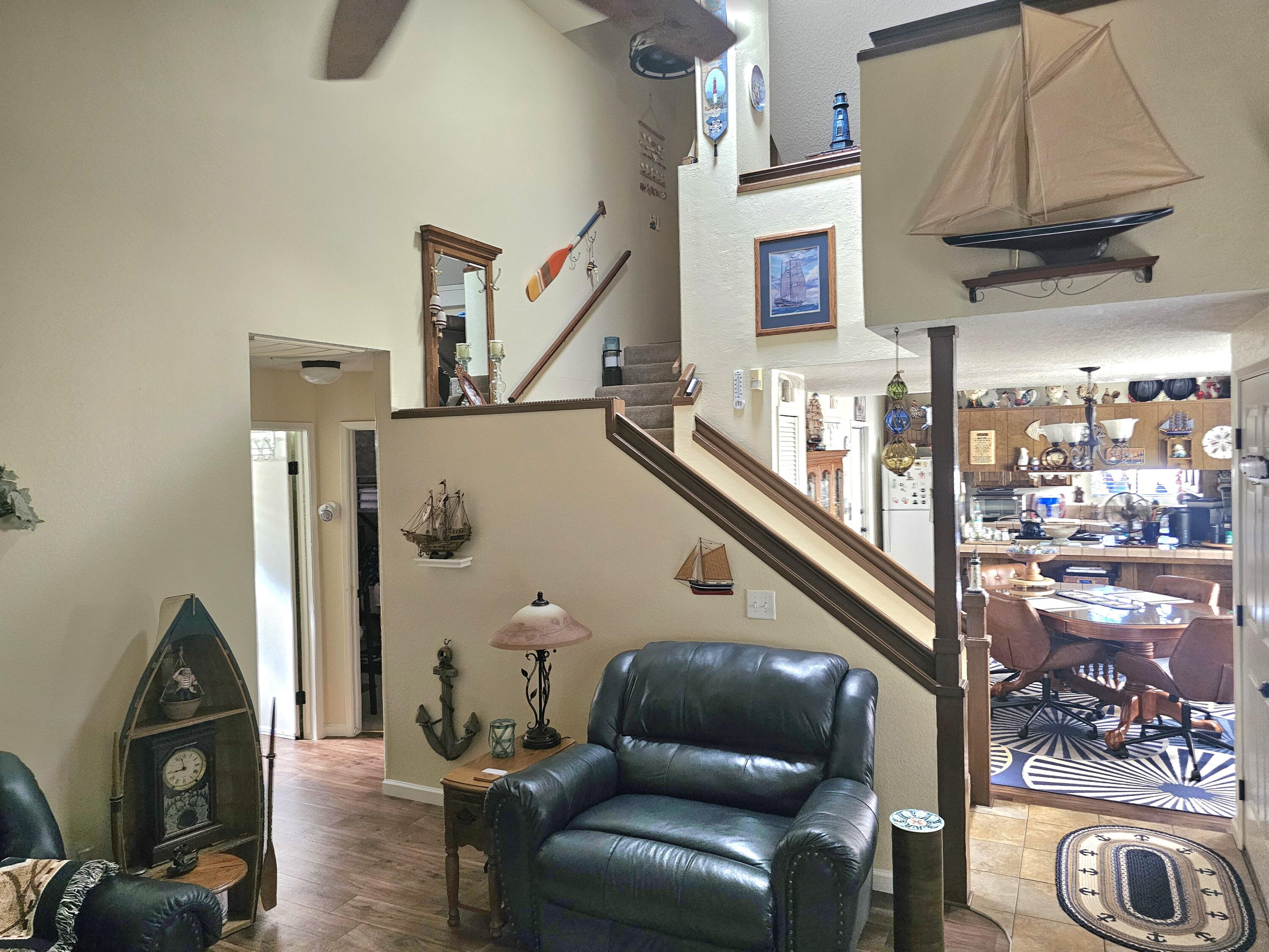 1205 E Ferguson Ave, Visalia, CA 93292