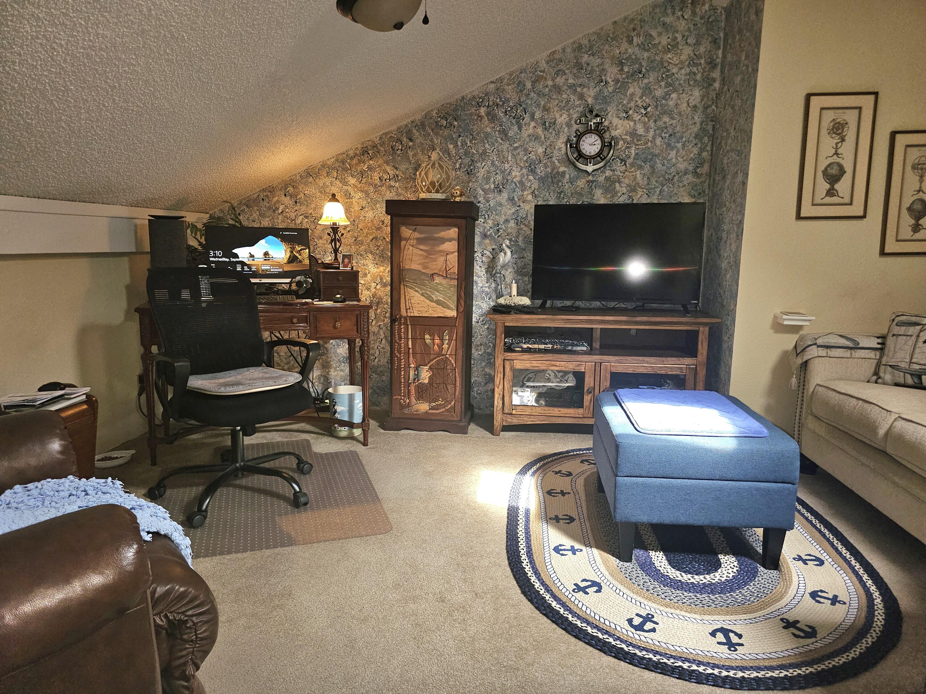 1205 E Ferguson Ave, Visalia, CA 93292