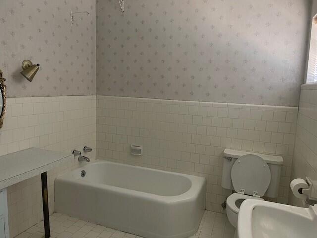 726 Josephine Ave, Corcoran, CA 93212