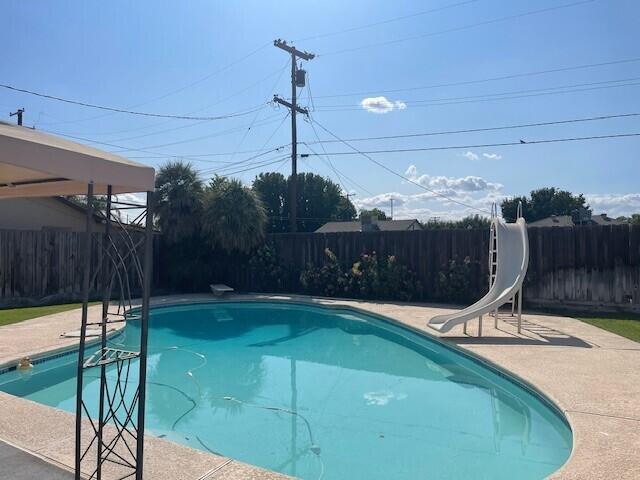 726 Josephine Ave, Corcoran, CA 93212